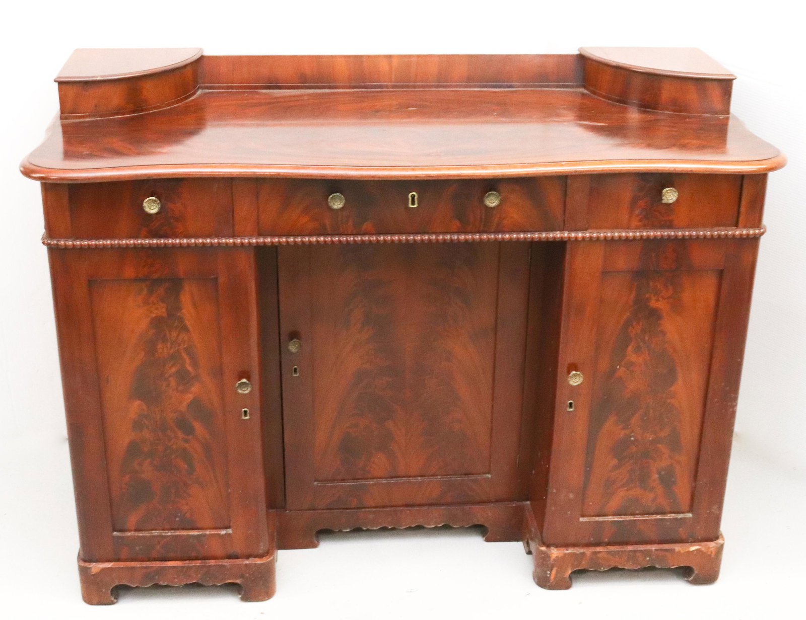 ANTIQUE MAHOGANY KNEEHOLE DESK (1 of 8)
