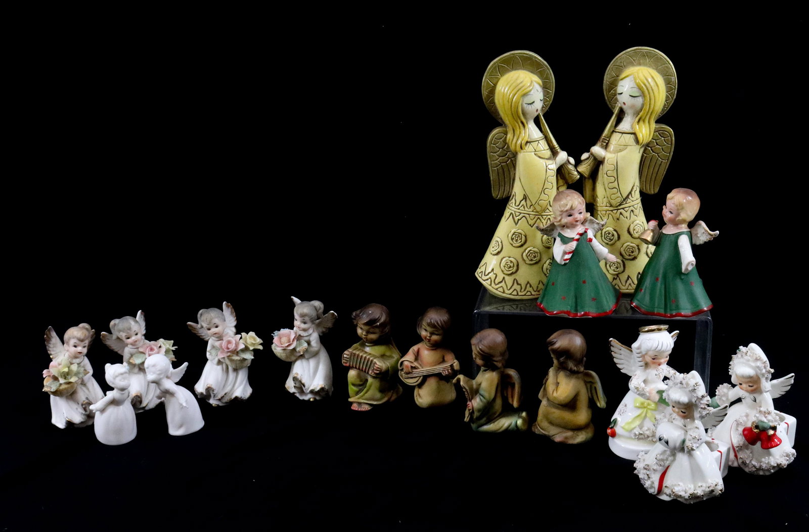 GROUP LOT OF ANGEL FIGURINES (1 of 4)