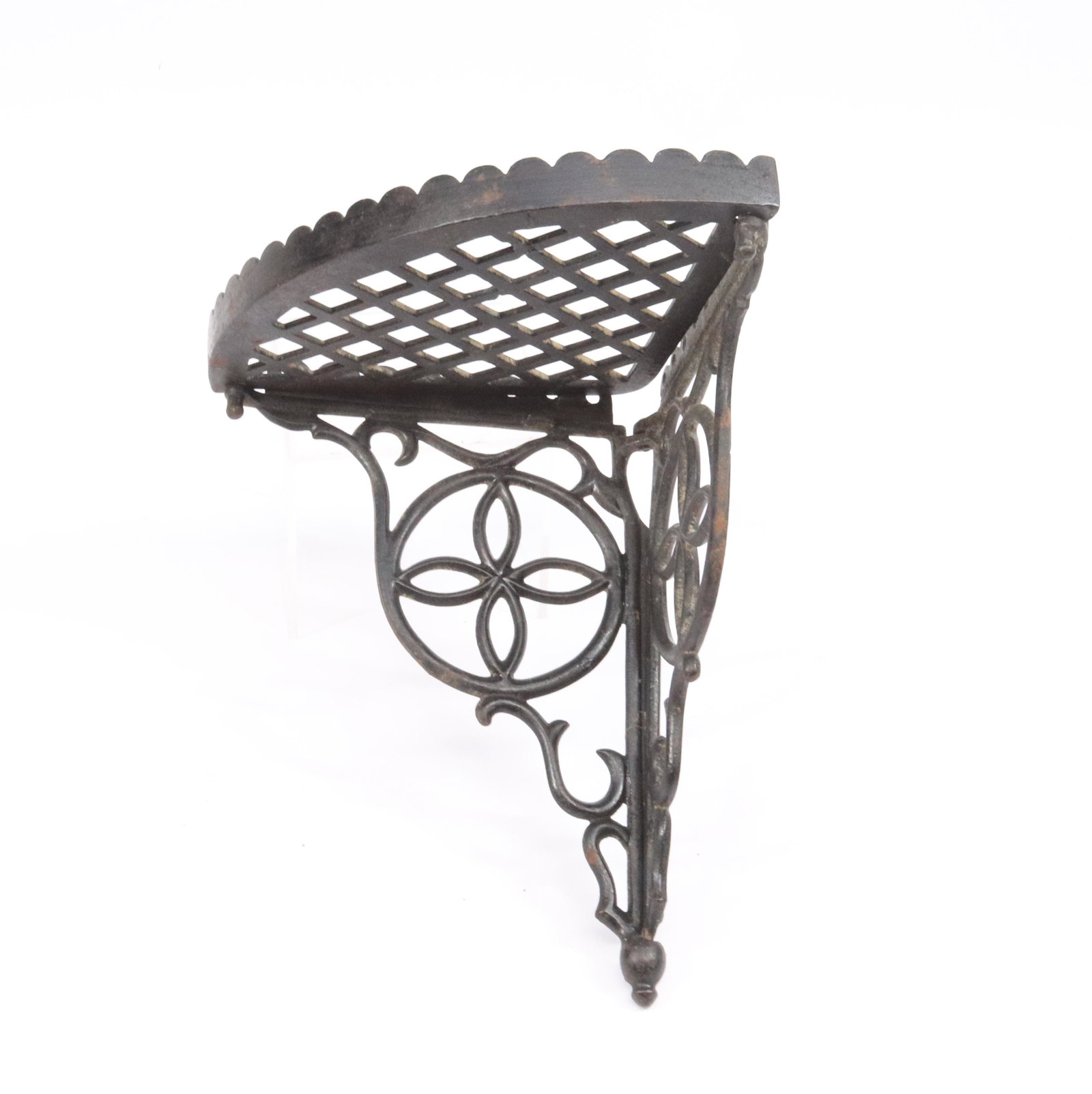 CAST IRON CORNER WALL SHELF (1 of 2)