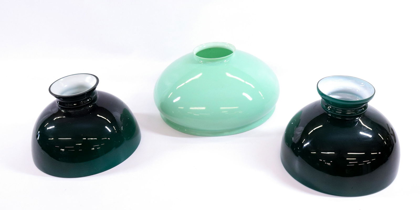 GROUP LOT OF GLASS LIGHT SHADES (1 of 3)