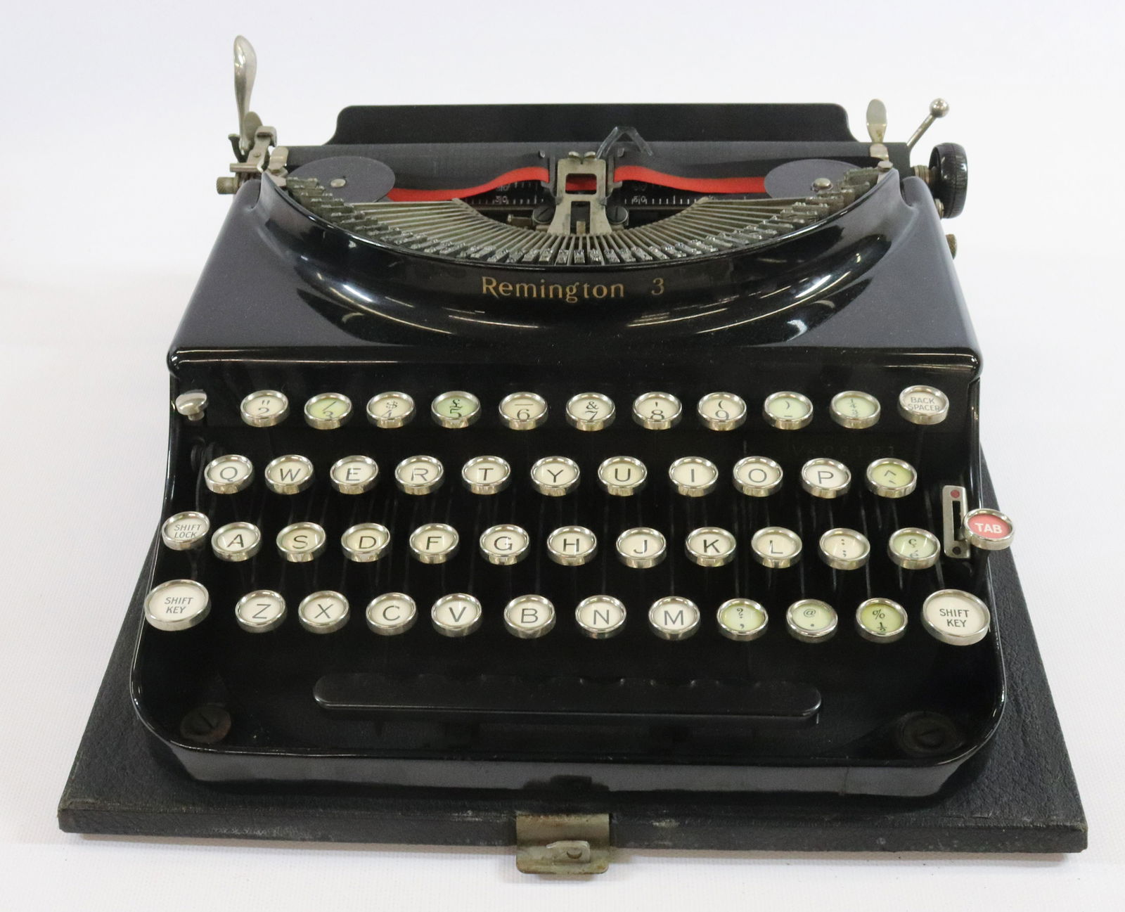 VINTAGE REMINGTON 3 PORTABLE TYPEWRITER (1 of 3)