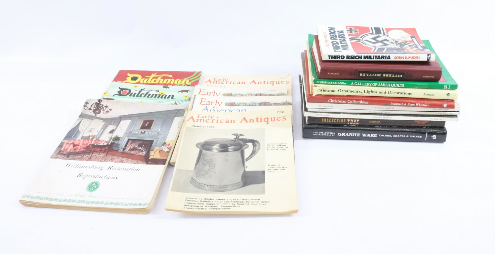 GROUP LOT OF REFERENCE BOOKS AND MAGAZINES (1 of 3)