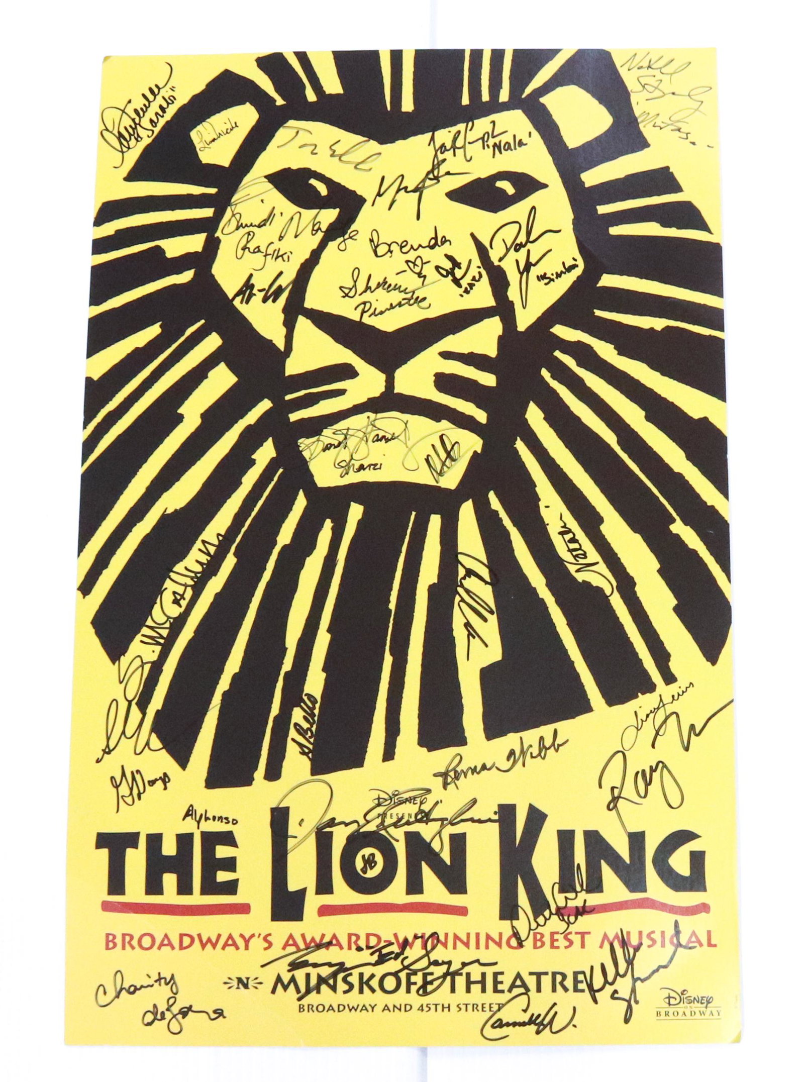 VINTAGE LION KING AUTOGRAPHED POSTER (1 of 3)