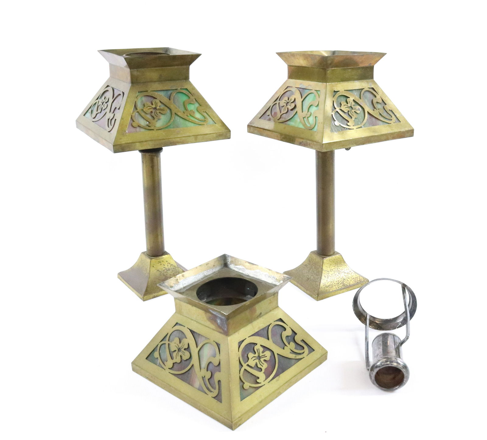 SLADE GLASS AND BRASS SHADES: (6) ITEMS THREE BRASS AND SLAG GLASS SHADES WITH NOUVEAU FLORAL DESIGN WITH TWO ACORN CANDLESTICK LAMPS AND CANDLE MOUNT FOR SHADE DIMENSIONS: 3 1/2"H X 5" DIA SHADES LAMPS 10" TERMS: Hartzell's Aucti
