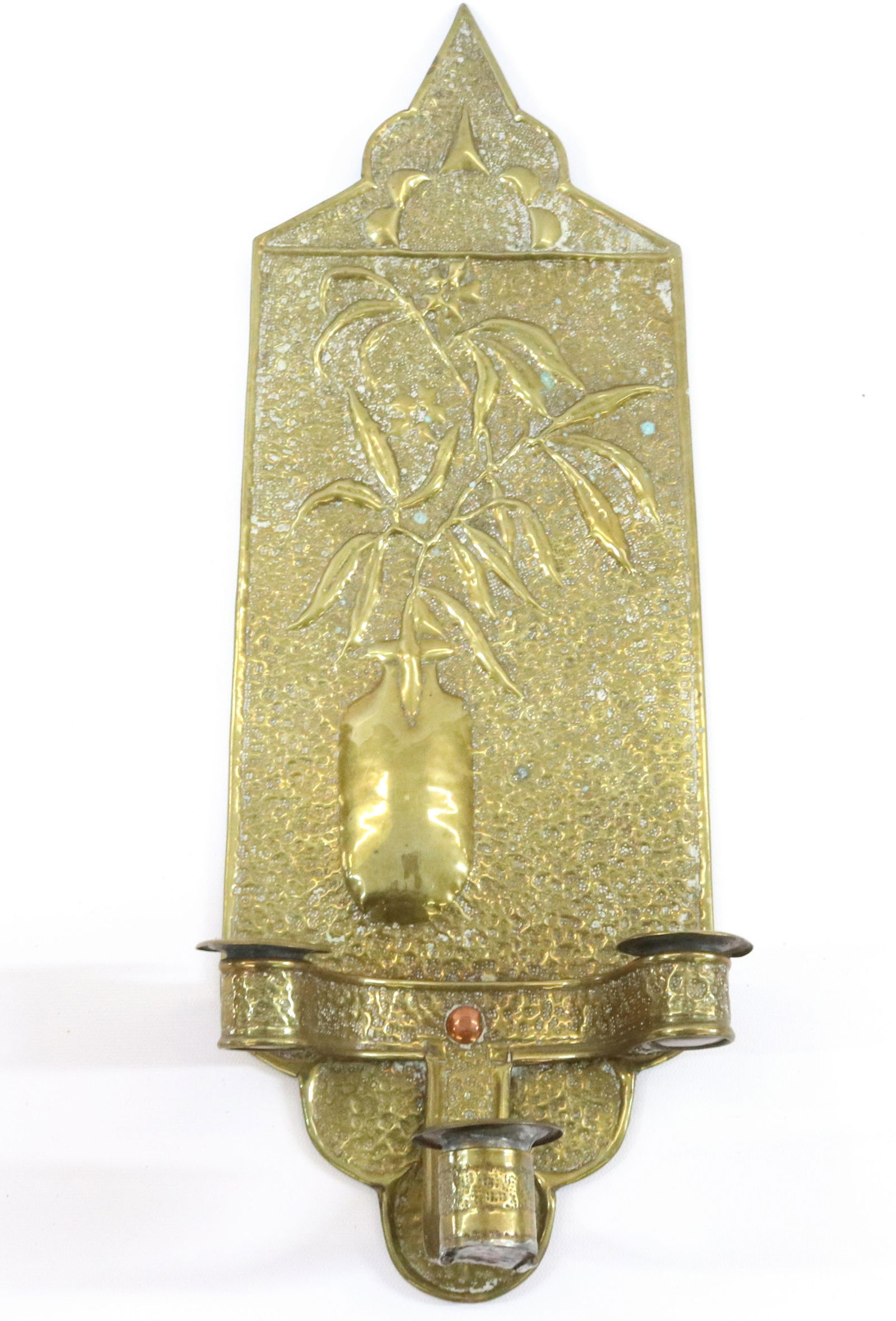 ARTS & CRAFTS WALL SCONCE: HAND HAMMERED BRASS WITH COPPER RIVET THREE LIGHT SUNRISE WITH VASE OF FLOWERS DIMENSIONS: 19 1/4"H X 6 1/2" TERMS: Hartzell's Auction Gallery will handle most of the shipping in-house. WE do reserve