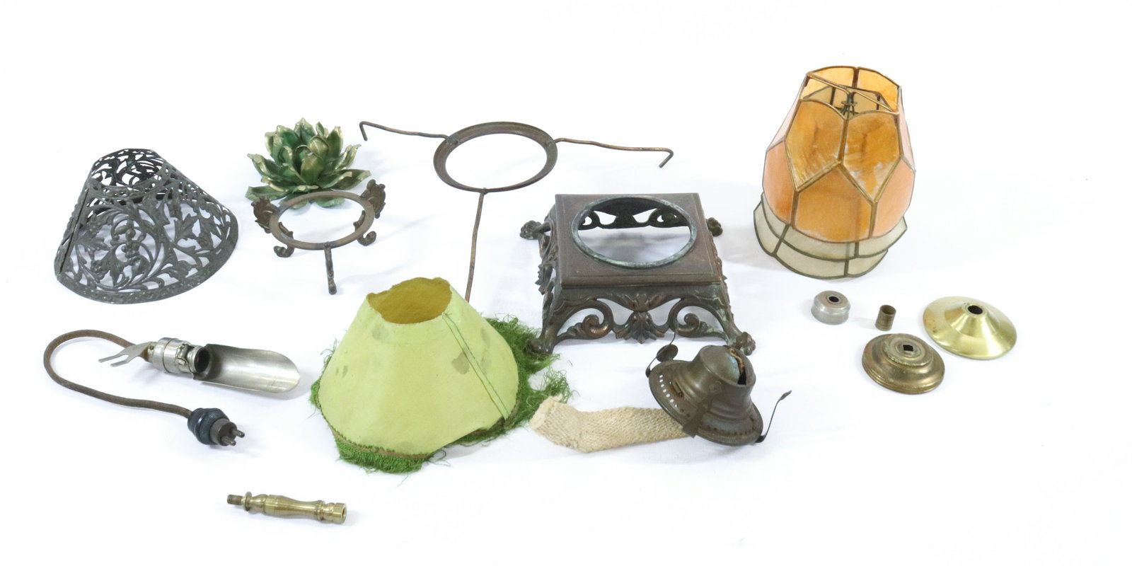 LIGHTING PARTS LOT: INCLUDES SPIDER, BURNER, BASE, THREE SHELL CLIP ON SHADES ETC DIMENSIONS: SPIDER 10" DIA TERMS: Hartzell's Auction Gallery will handle most of the shipping in-house. WE do reserve the right to not shi