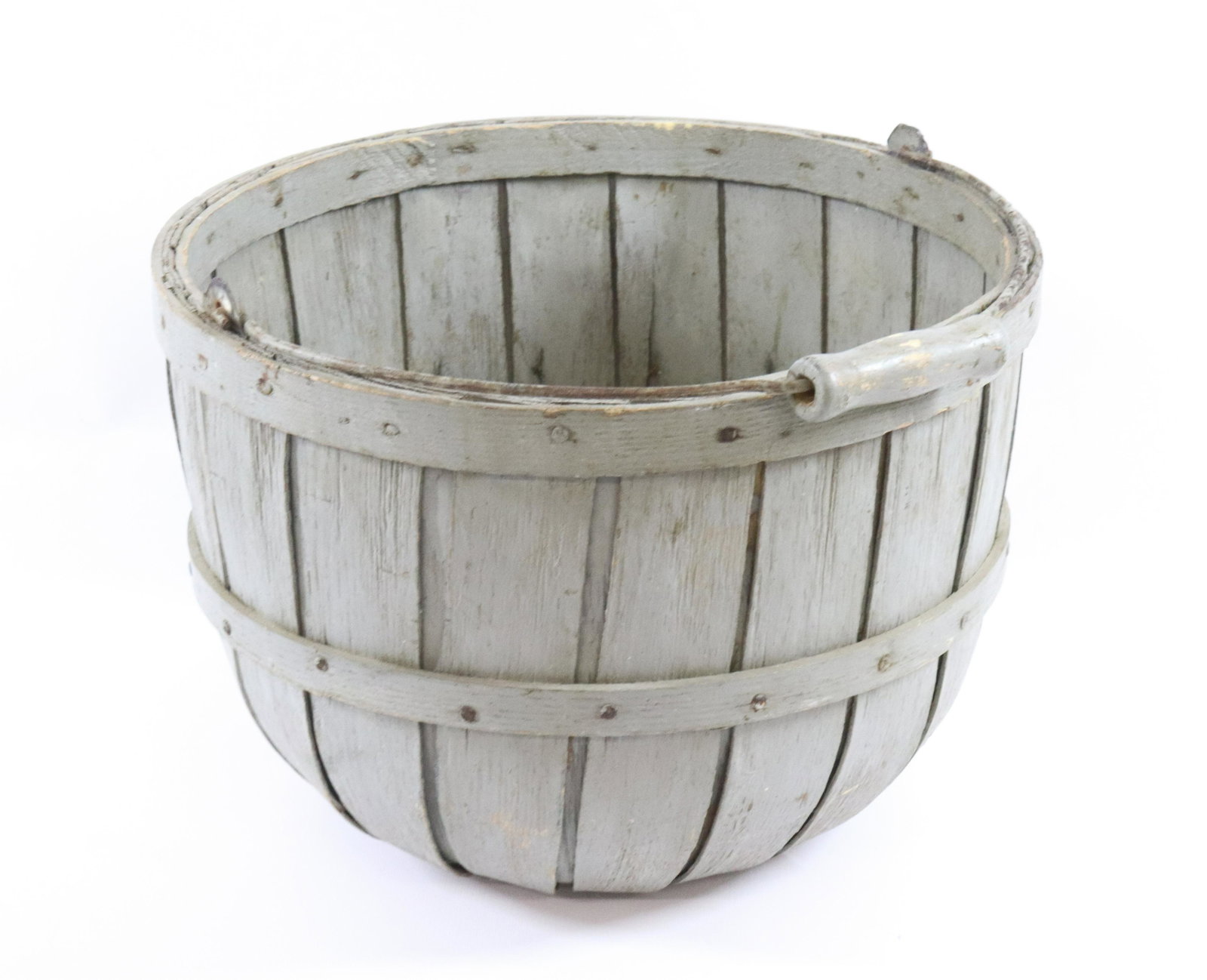 PAINTED WOODEN APPLE BASKET (1 of 3)