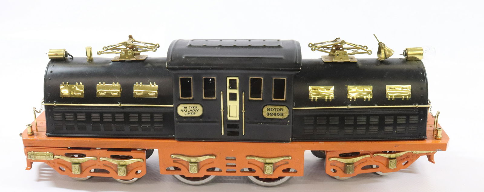 IVES 3245R TRAIN ENGINE (1 of 5)