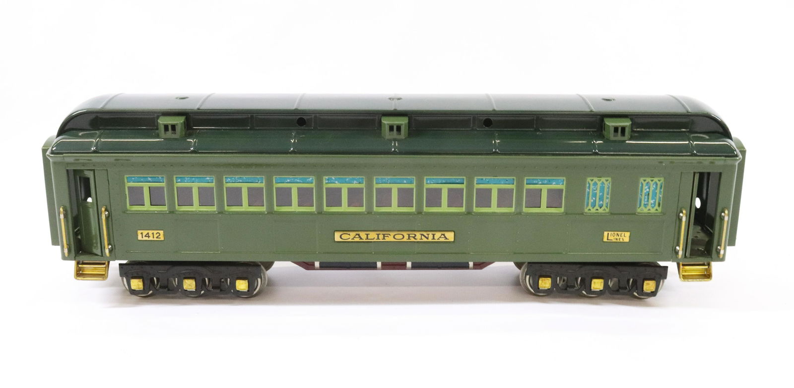 LIONEL STANDARD GAUGE TRAIN CAR (1 of 6)