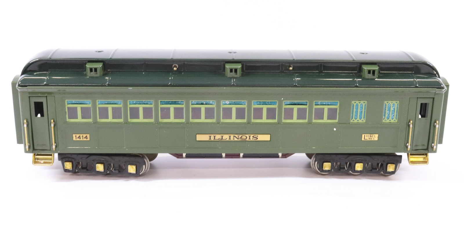 LIONEL STANDARD GAUGE TRAIN CAR (1 of 6)