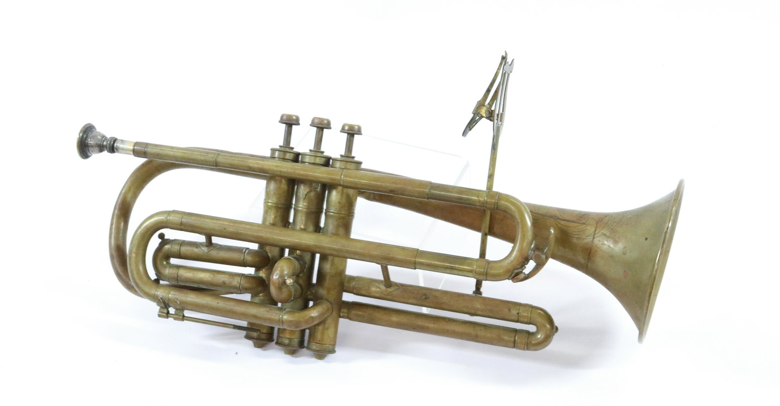 TONE KING NEW YORK BAND INSTRUMENT CO.: MOTHER-OF-PEARL FINGER KNOBS. #P40212. DECORATIVE ENGRAVING ON TOP Size: 16" L Terms: Hartzell's Auction Gallery will handle most of the shipping in-house. WE do reserve the right to not ship some lar