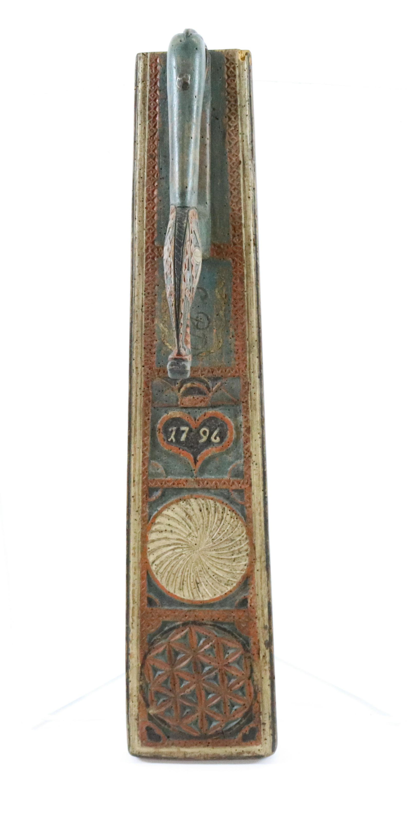 18TH CENTURY CARVED EUROPEAN MANGLE BOARD (1 of 5)