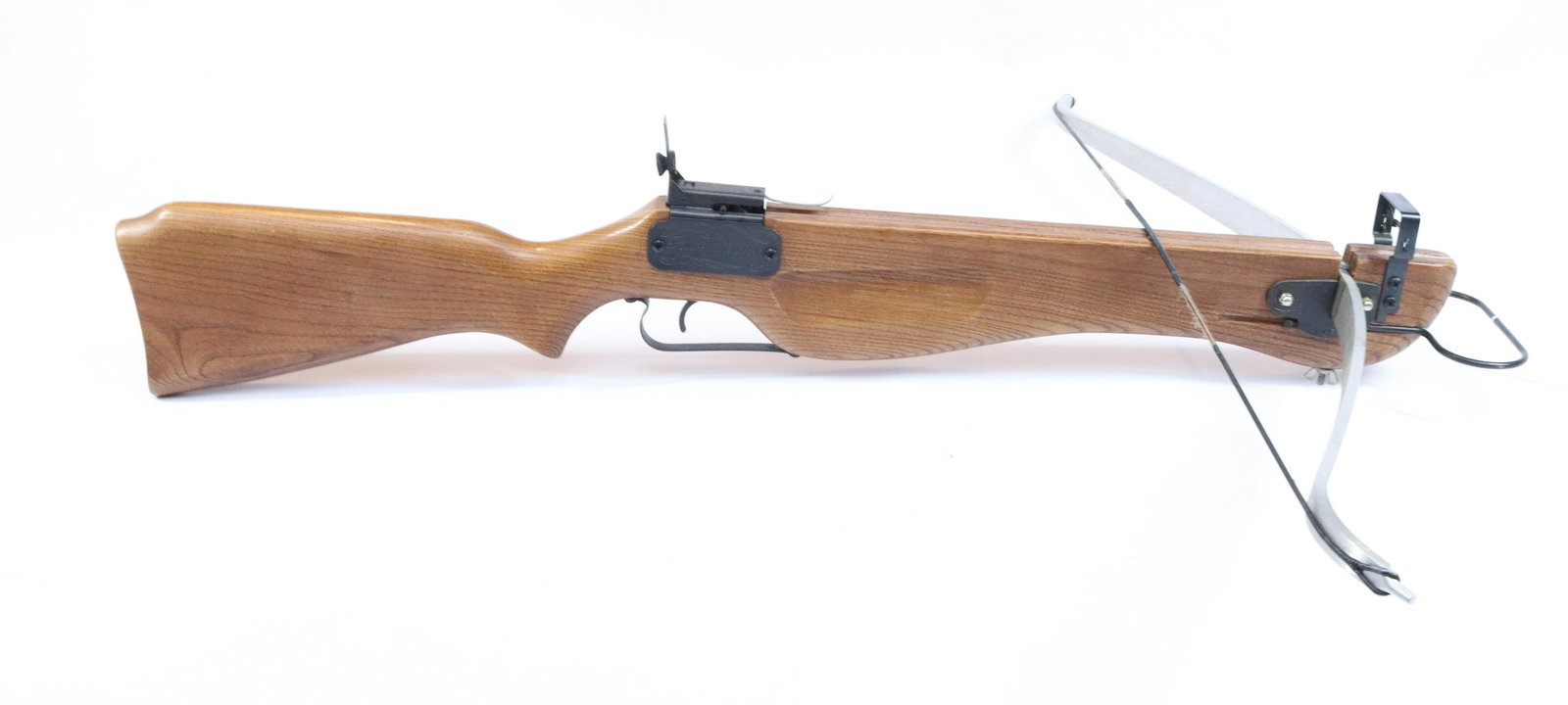 VINTAGE CROSSBOW: MADE BY; POWERMASTER Size: 35 1/2" L Terms: Hartzell’s Auction Gallery will handle all Background Checks On-Site. Sunday April 3rd from 9:00am till 2:00pm or Monday April 4th from 9:00am till 3: