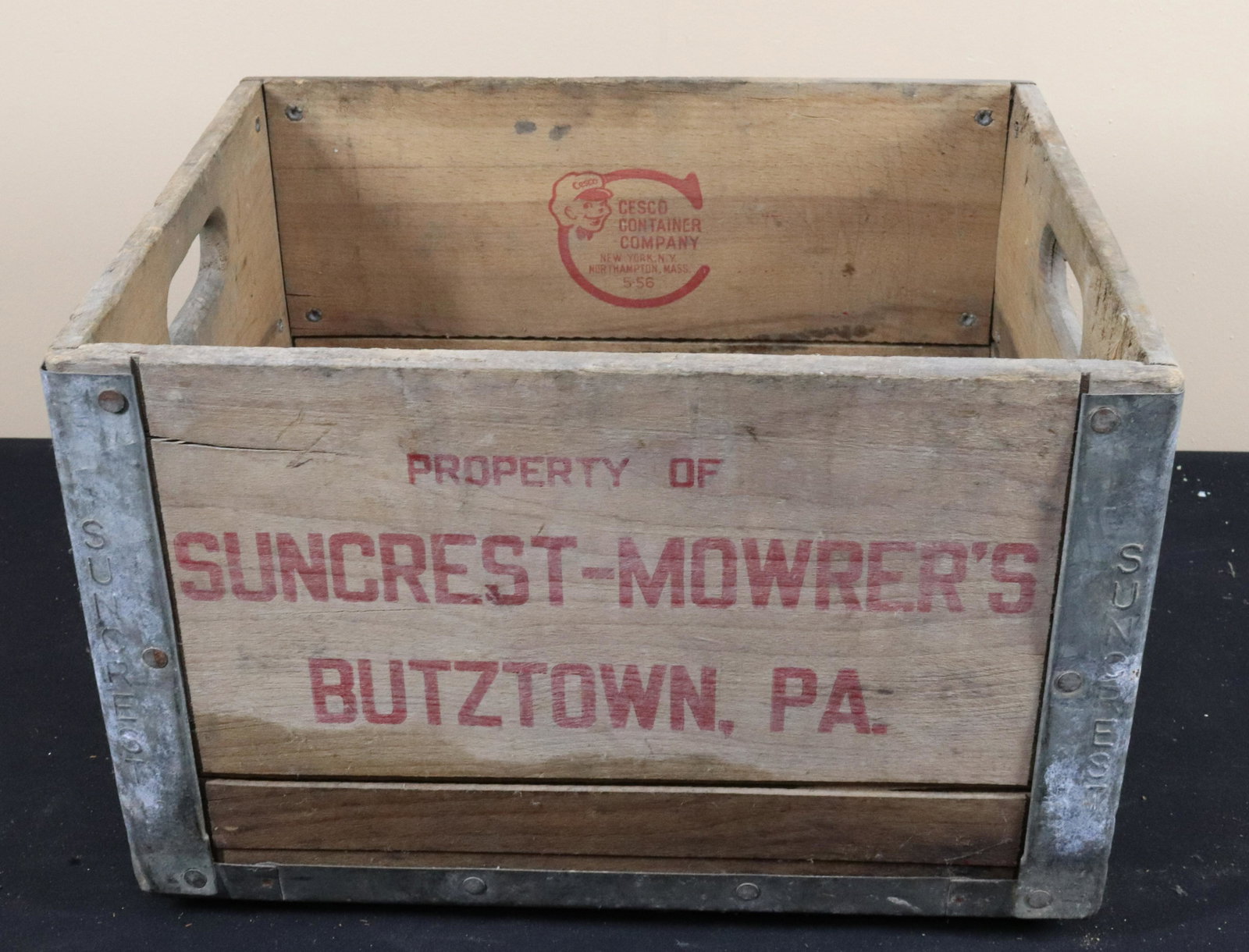 VINTAGE ADVERTISING MILK CRATE: SUNCREST-MOWRER'S - BUTZTOWN, PA Size: 10" X 13" X 16" Terms: This is an On-Site Auction. Pick-up will be from Monday April 4th – Thursday April 7th from 9:00am till 4:00pm OR BY APPOINTMENT. Al