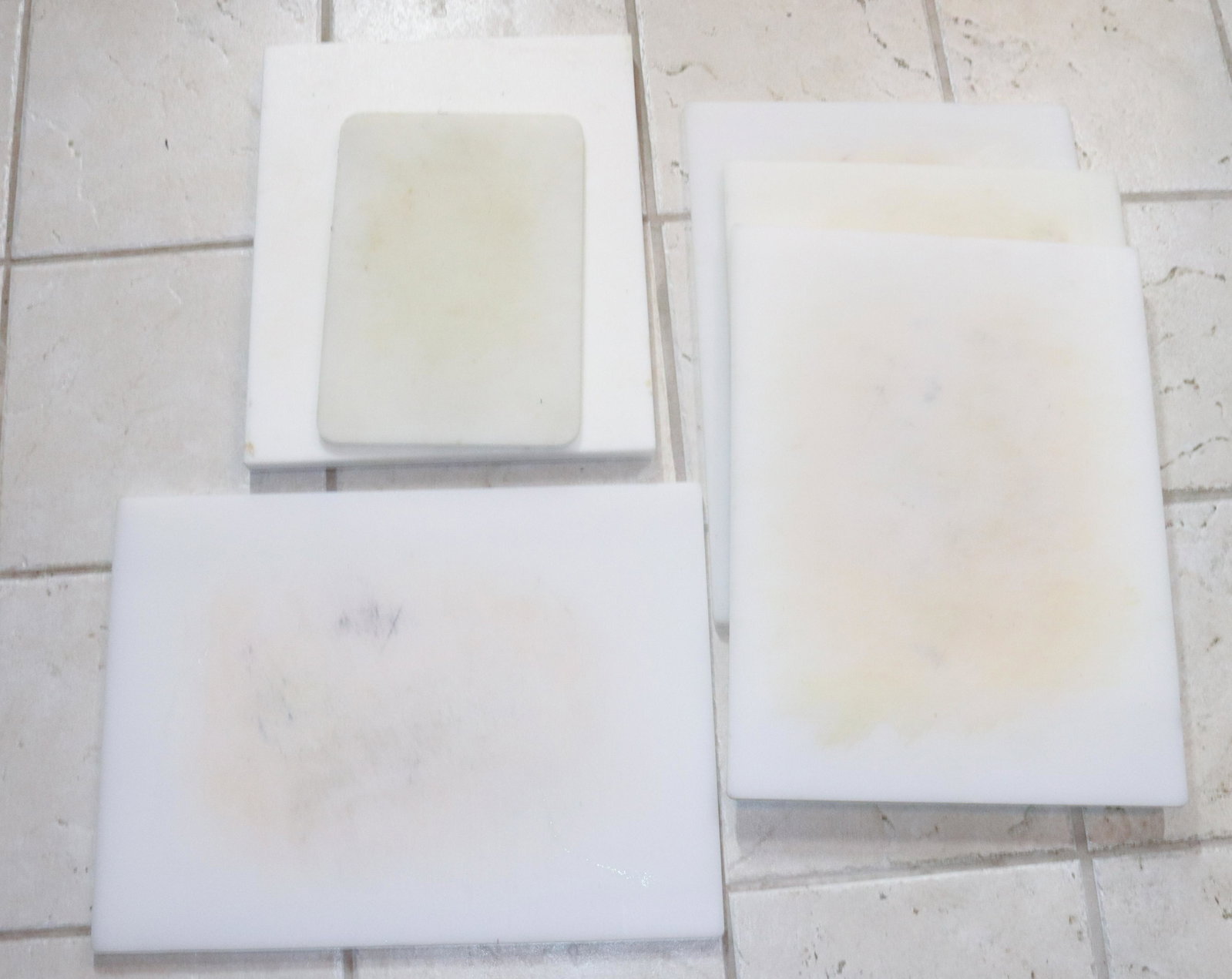 GROUP LOT OF CUTTING BOARDS: SIX VARIOUS SIZED BOARDS SIZE: LARGEST 20" X 15" TERMS: This is an On-Site Auction. Pick-up will be from Monday April 4th – Thursday April 7th from 9:00am till 4:00pm OR BY APPOINTMENT. All Item