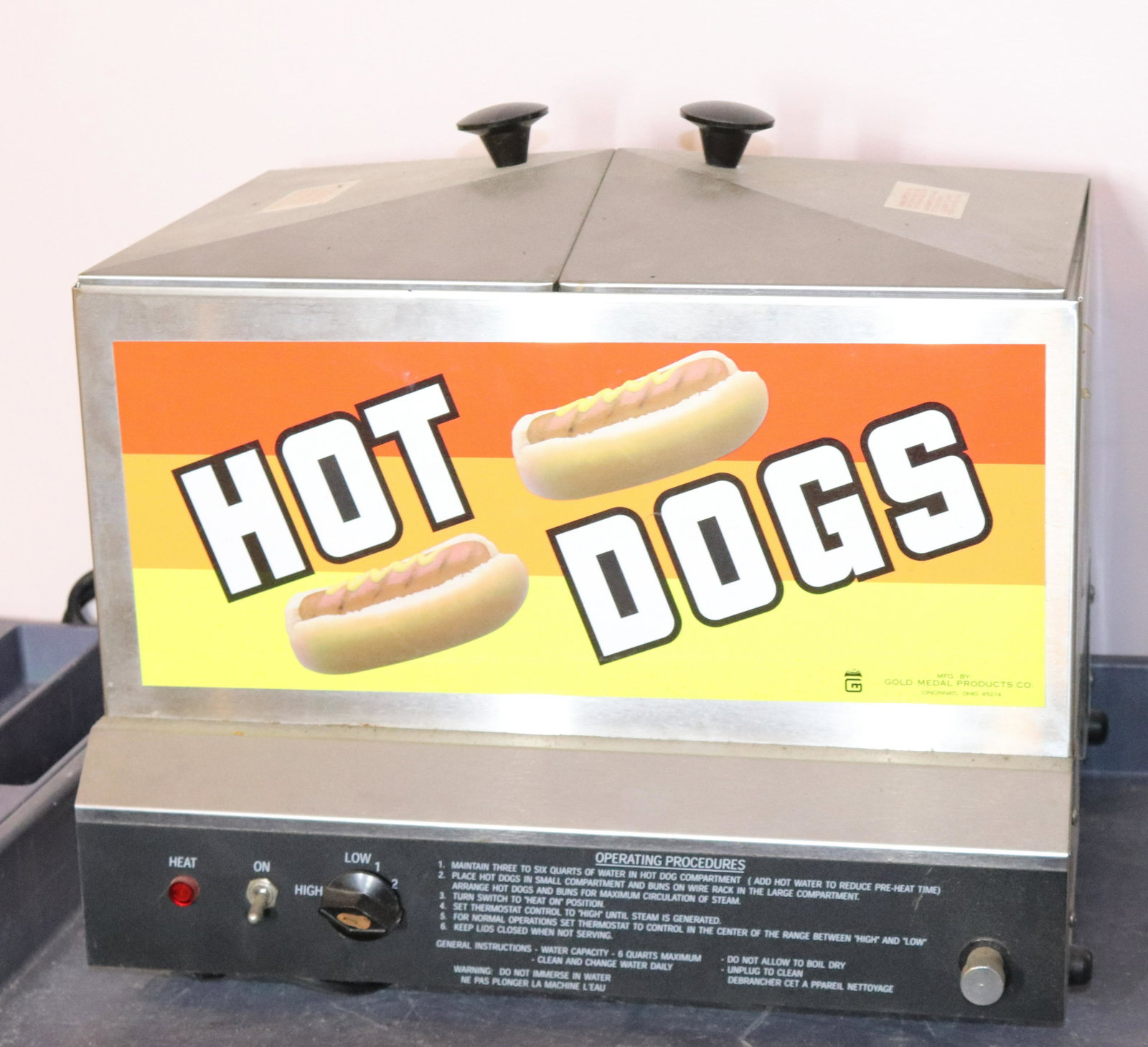 GOLD MEDAL HOT DOG MAKER: STAINLESS STEEL. ELECTRIC SIZE: 18" L TERMS: This is an On-Site Auction. Pick-up will be from Monday April 4th – Thursday April 7th from 9:00am till 4:00pm OR BY APPOINTMENT. All Items must be p