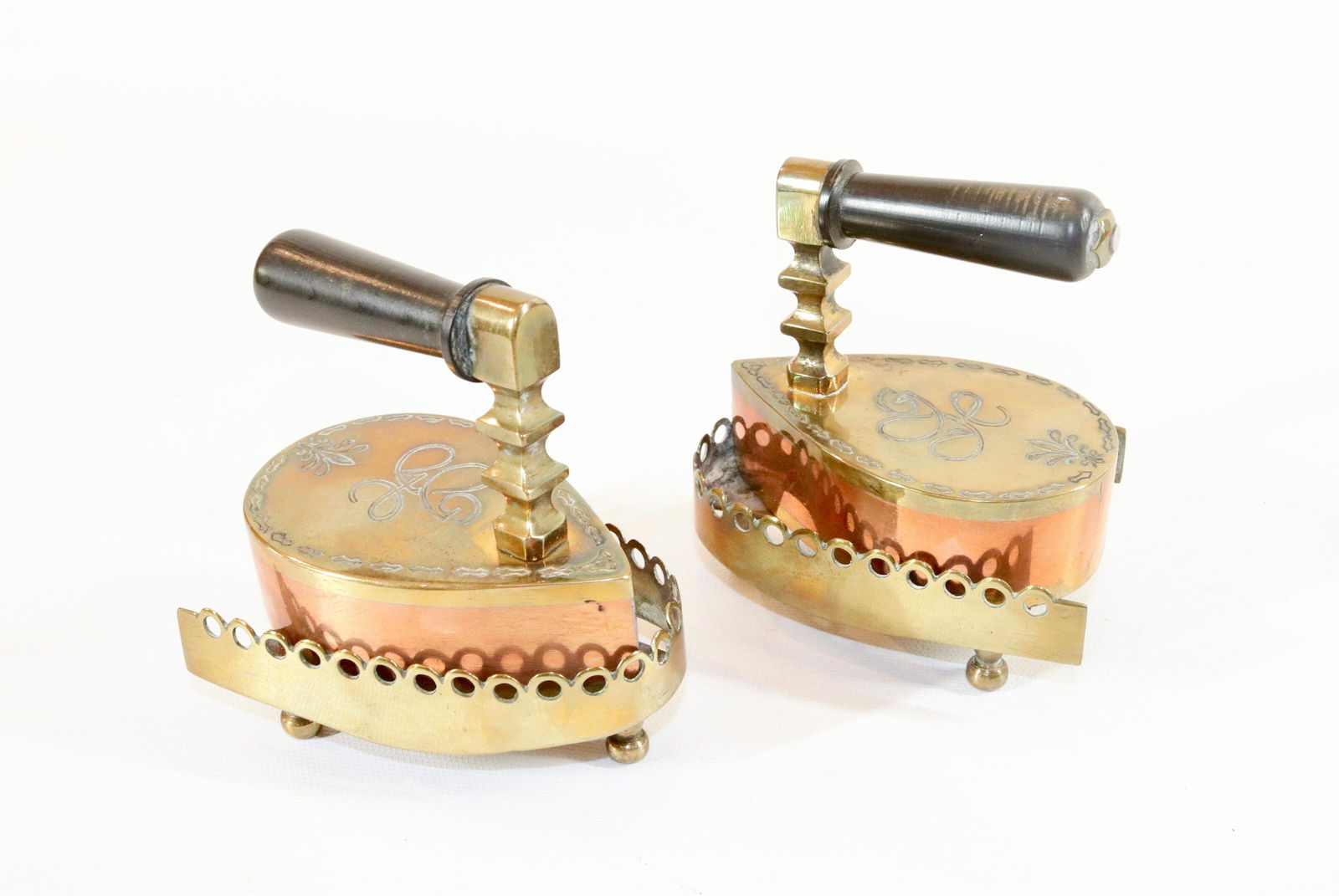 A Fine Pair of Small Size G&H Belgium Roundback Irons (1 of 3)