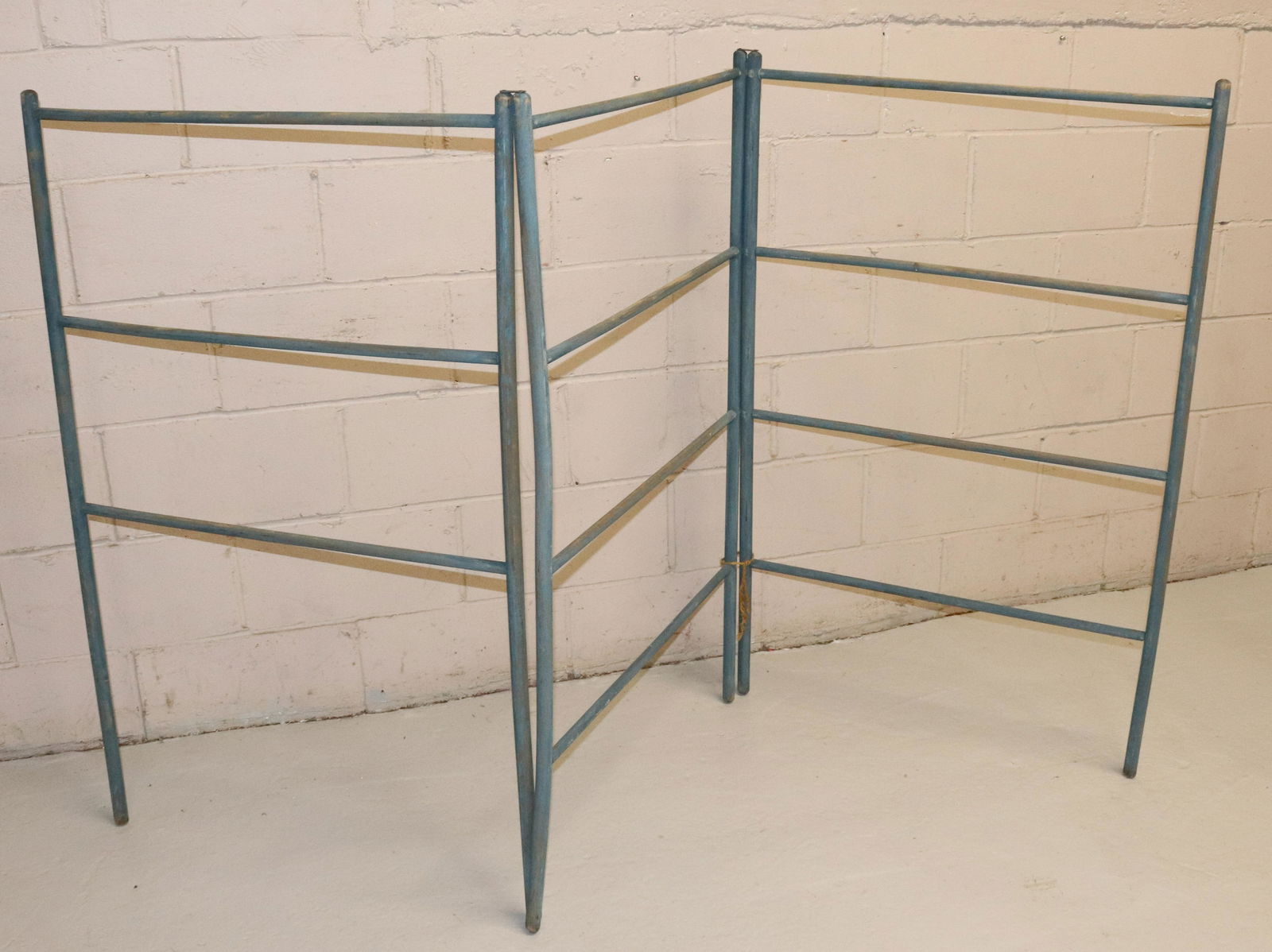 PAINT DECORATED DRYING RACK (1 of 3)