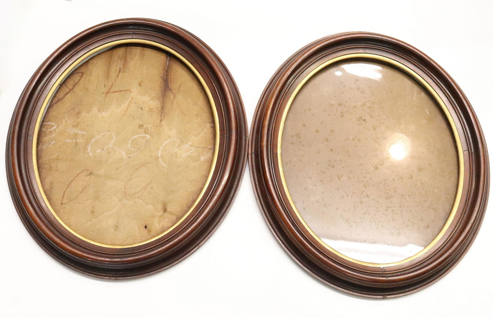 PR. OF OVAL WALNUT FRAMES (1 of 2)