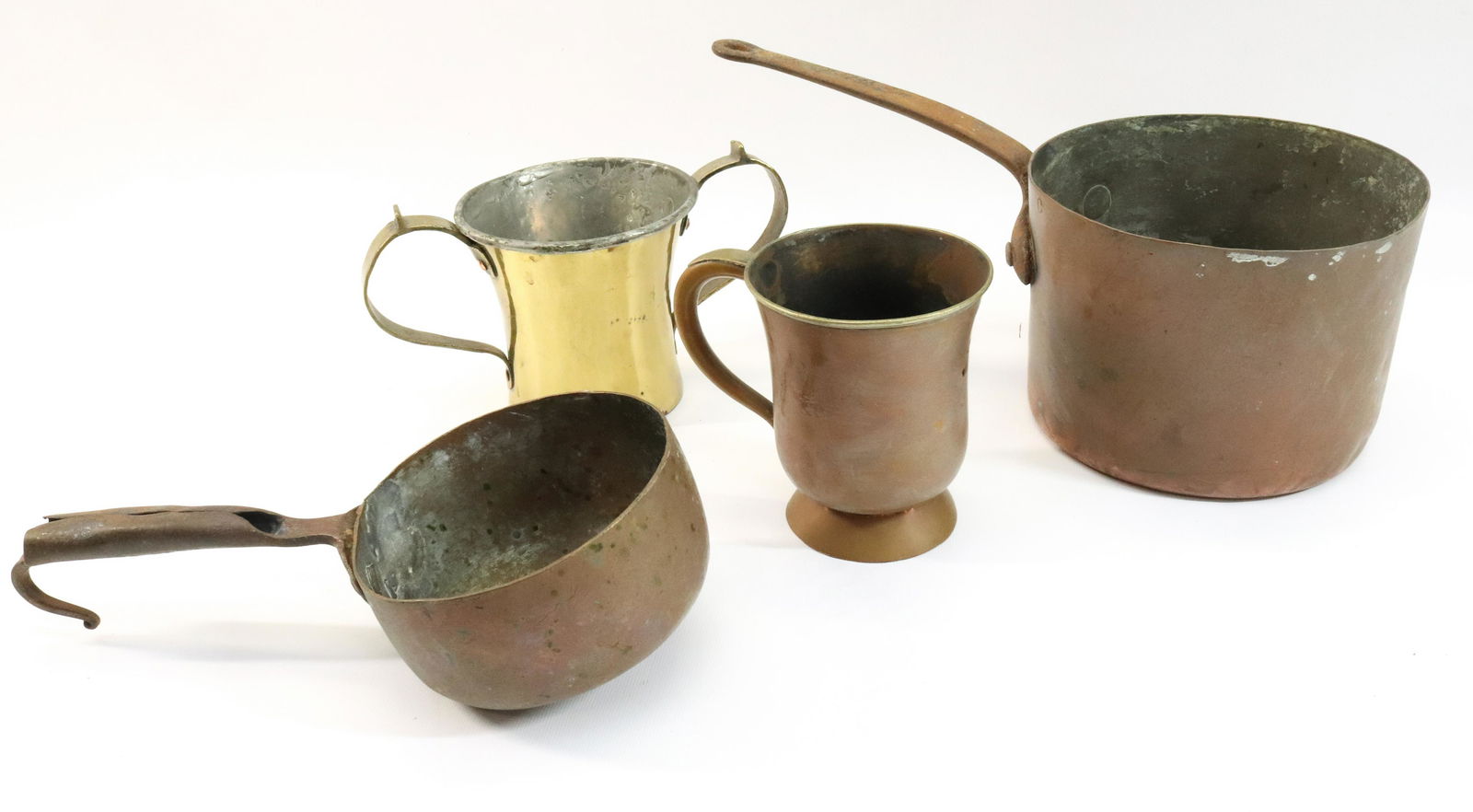 GROUP LOT OF BRASS AND COPPER ITEMS (1 of 4)