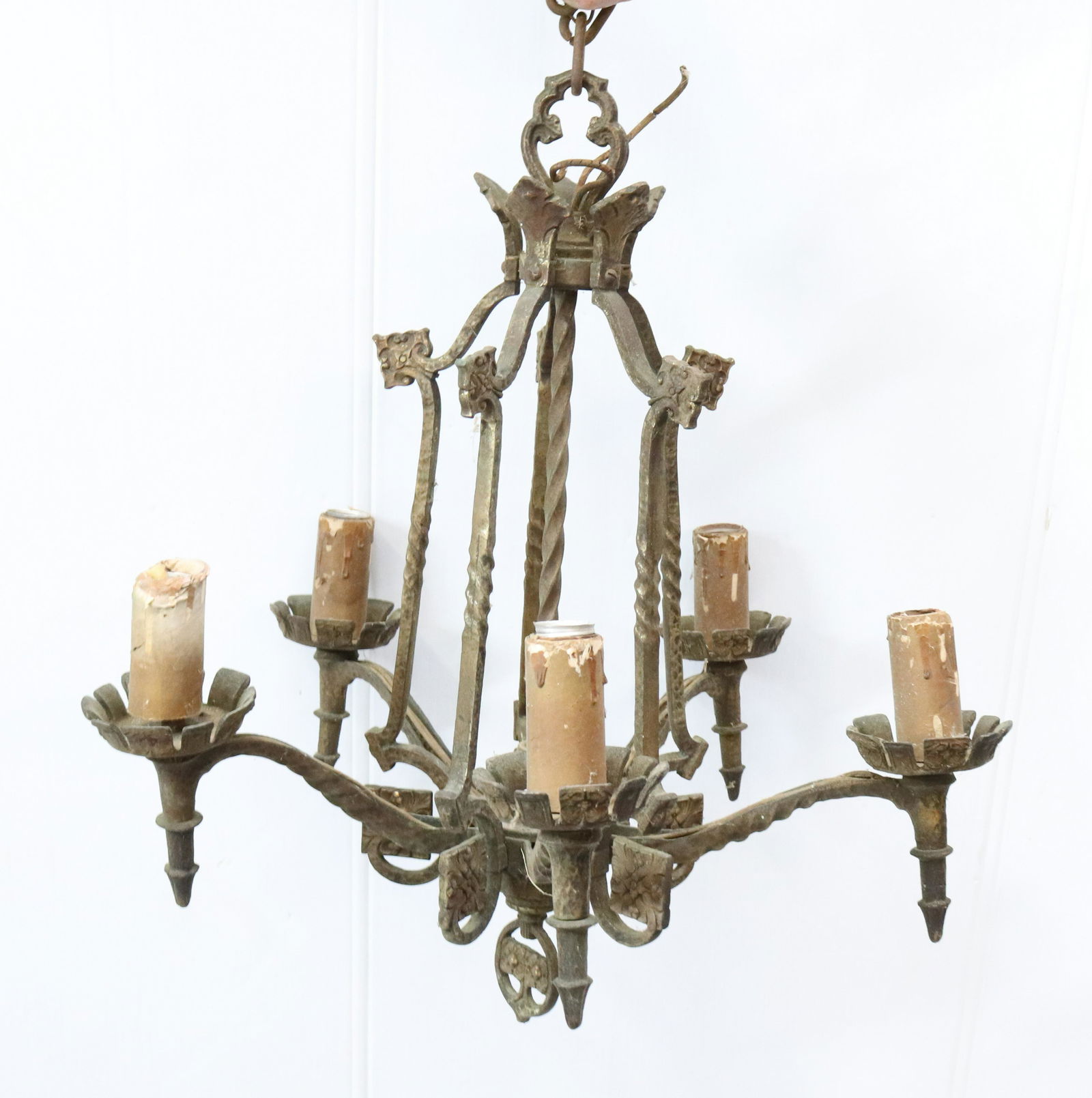 ANTIQUE HANGING LIGHT FIXTURE (1 of 2)