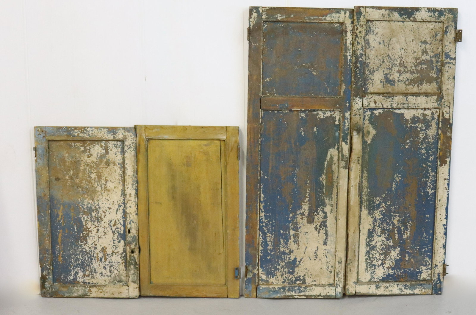 GROUP LOT OF PAINTED CUPBOARD DOORS (1 of 2)