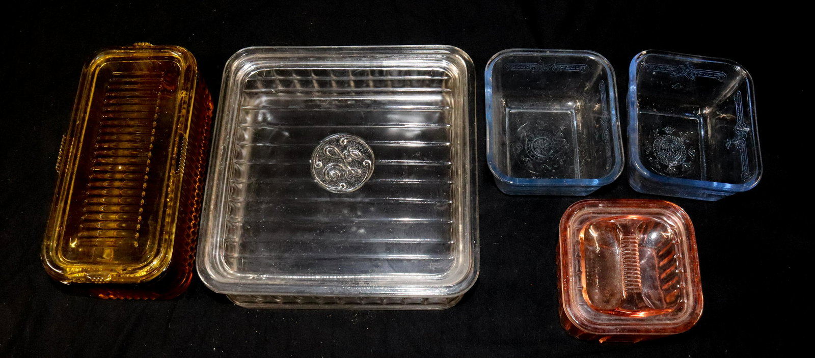 GROUP LOT OF REFRIGERATOR JARS (1 of 3)