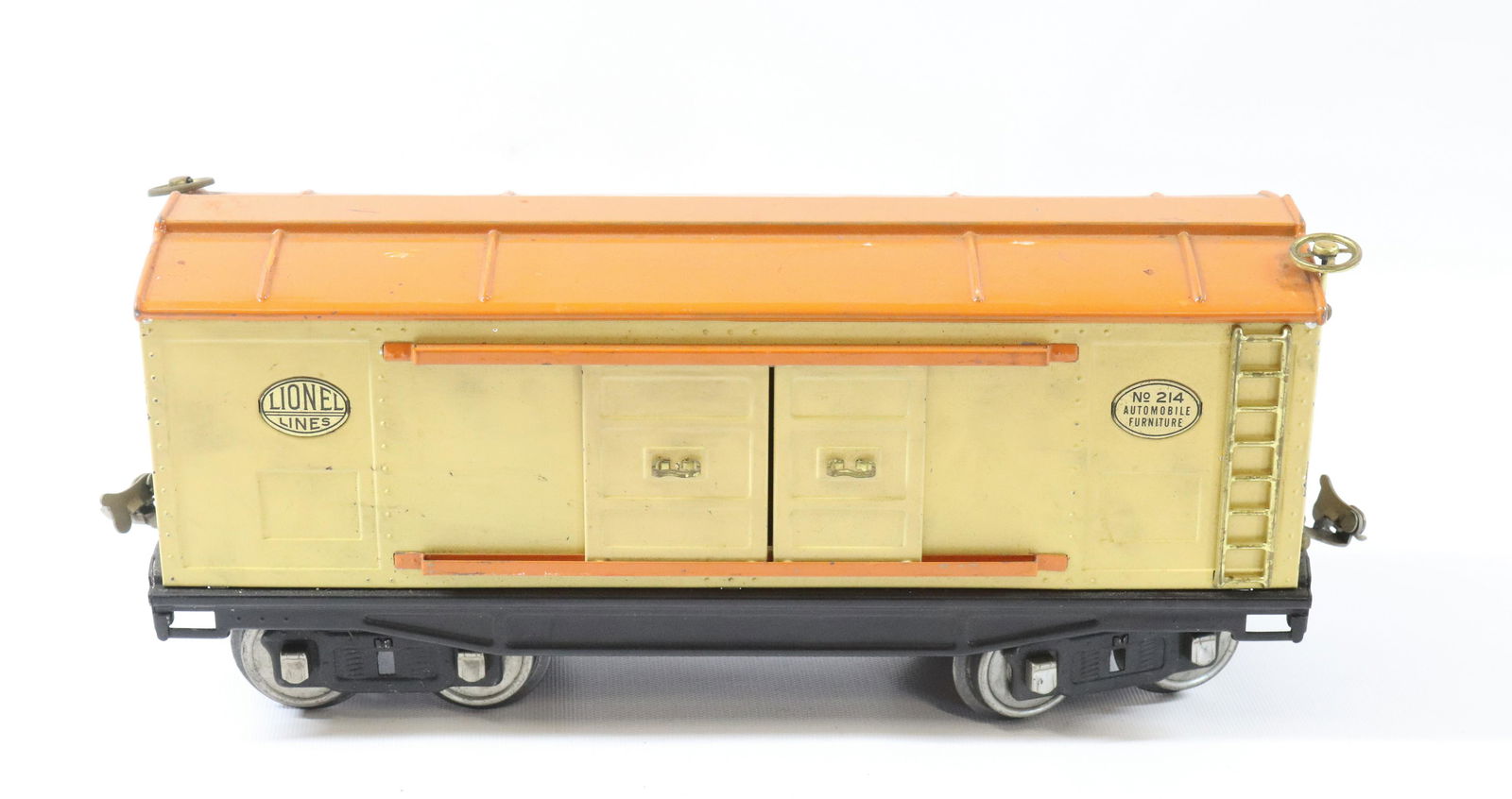 LIONEL LINES VINTAGE BOX CAR May 12, 2022 Hartzell's Auction