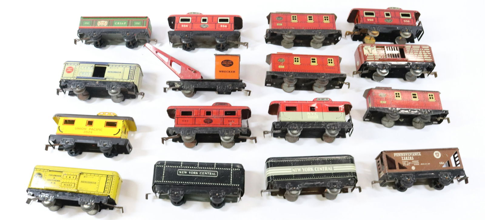 TIN LITHO TRAIN CAR LOT (1 of 2)