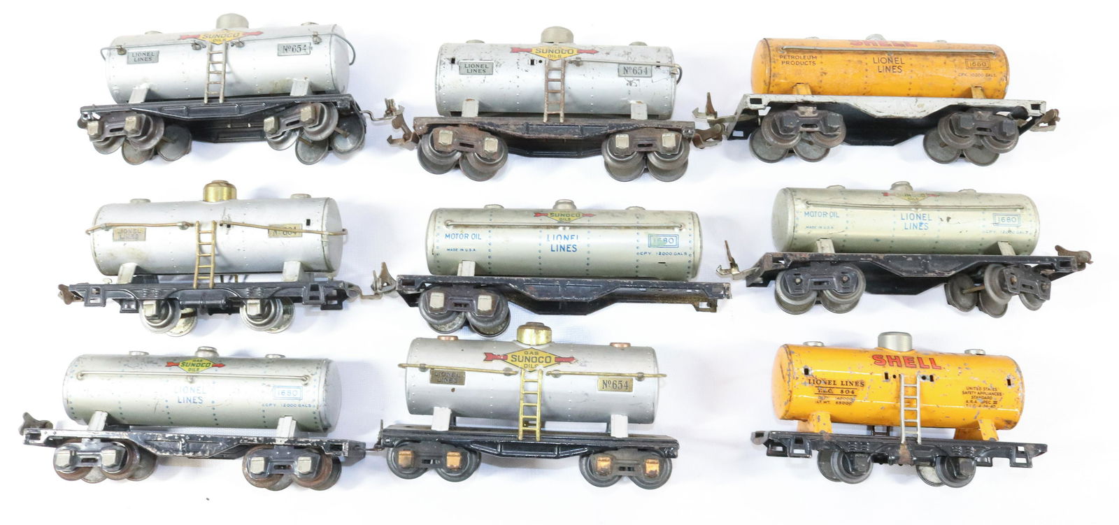 GROUP LOT OF RAILROAD TRAIN CARS (1 of 4)