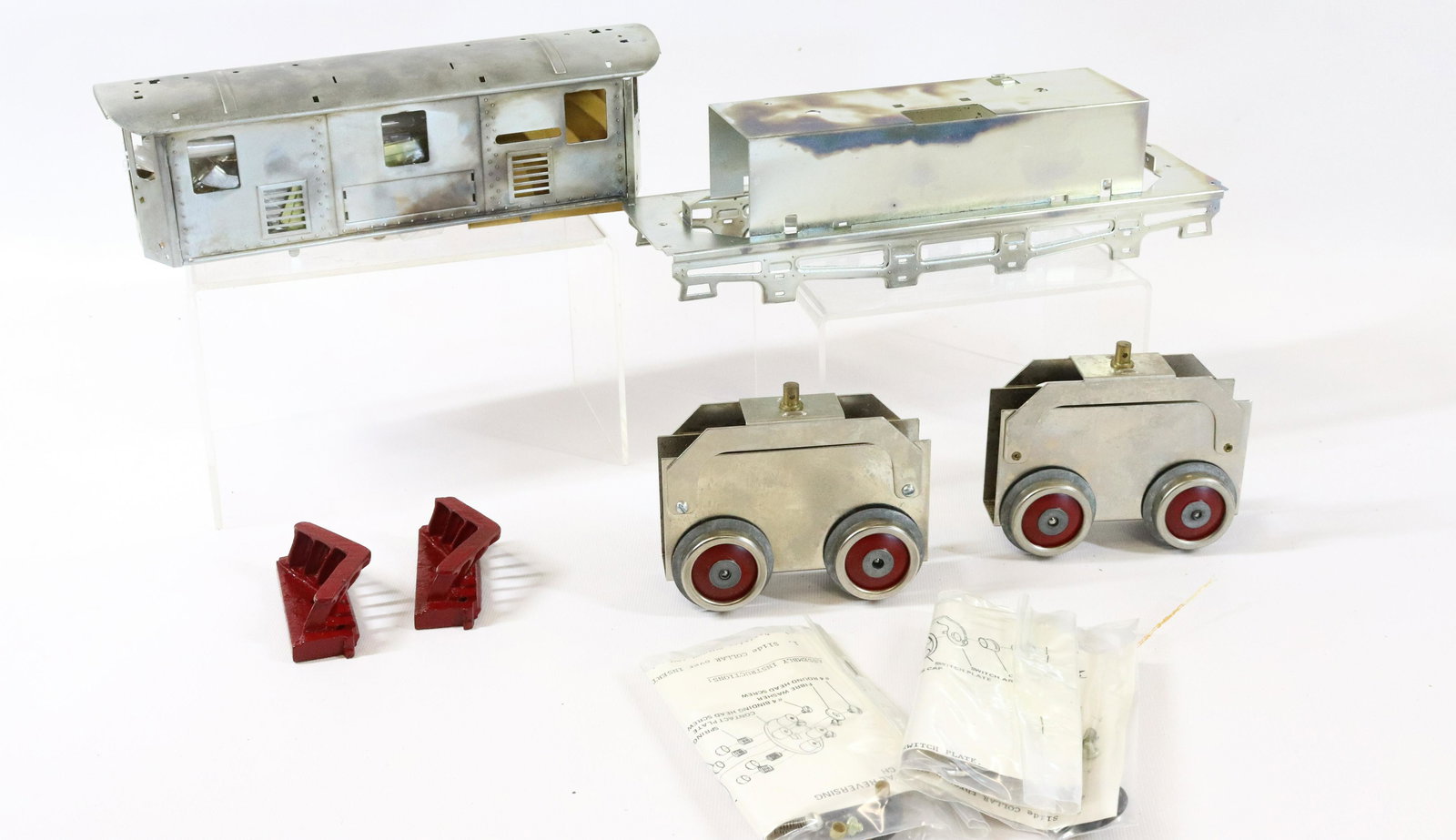 WILLIAMS REPRODUCTION TRAIN ENGINE LOT (1 of 2)