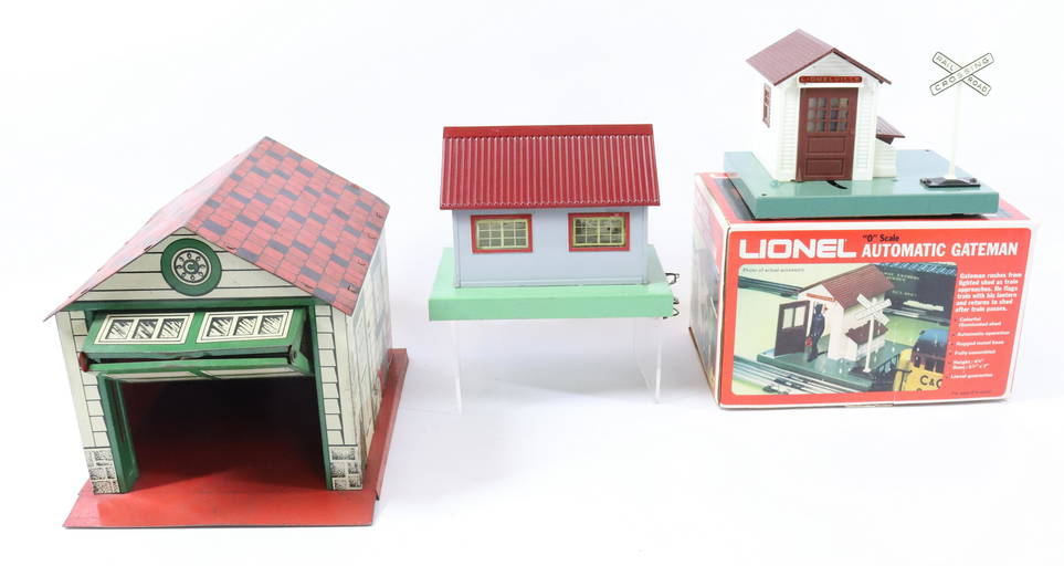 Lionel Train Buildings Lot