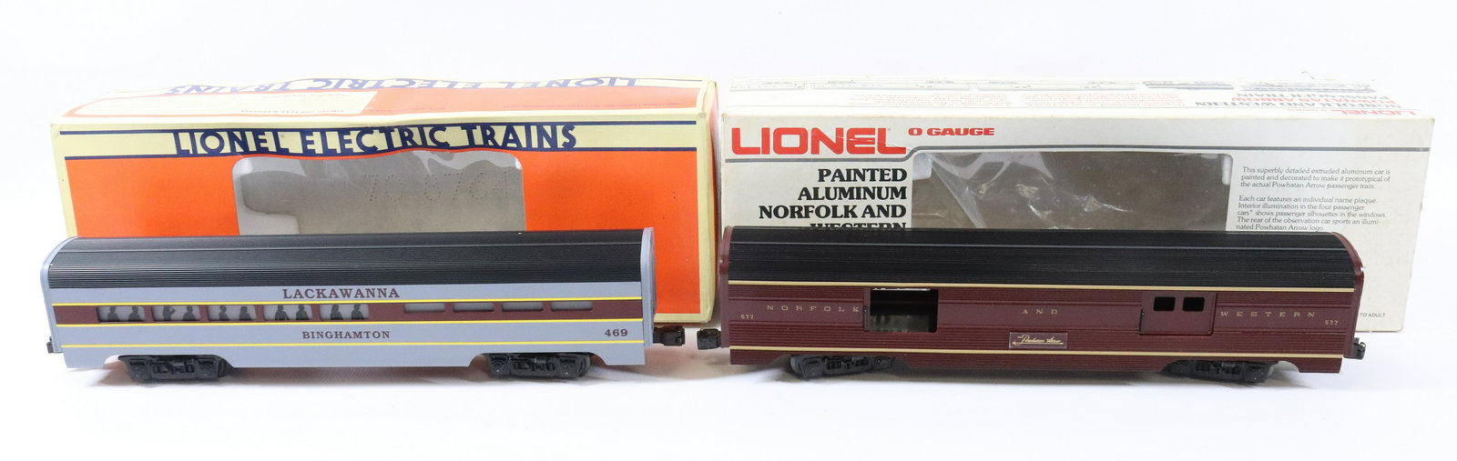 (2) LIONEL TRAIN CARS IN ORIGINAL BOXES (1 of 4)