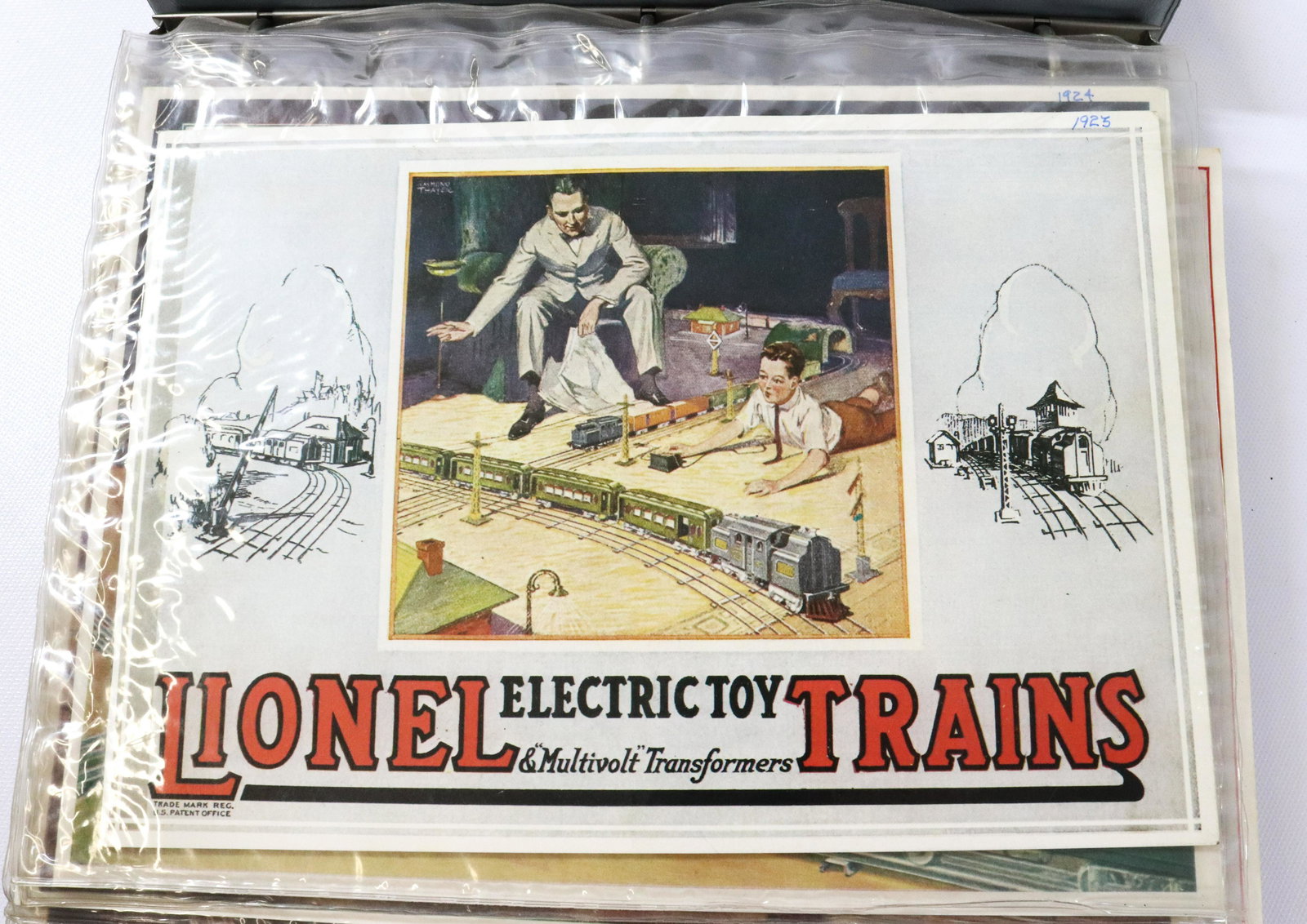 BINDER OF LIONEL TRAIN CATALOGS (1 of 7)