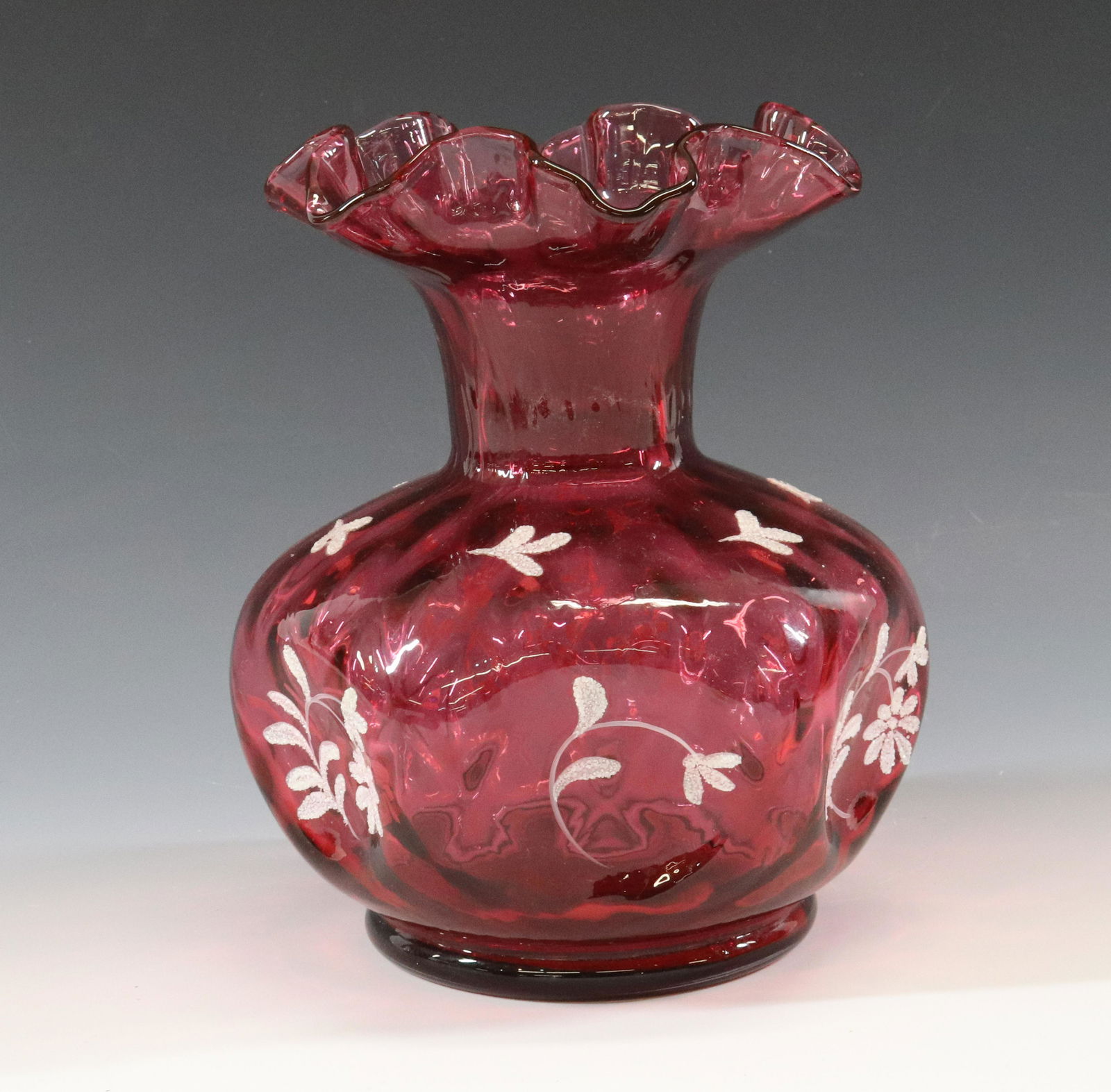 FENTON CRANBERRY GLASS VASE (1 of 3)