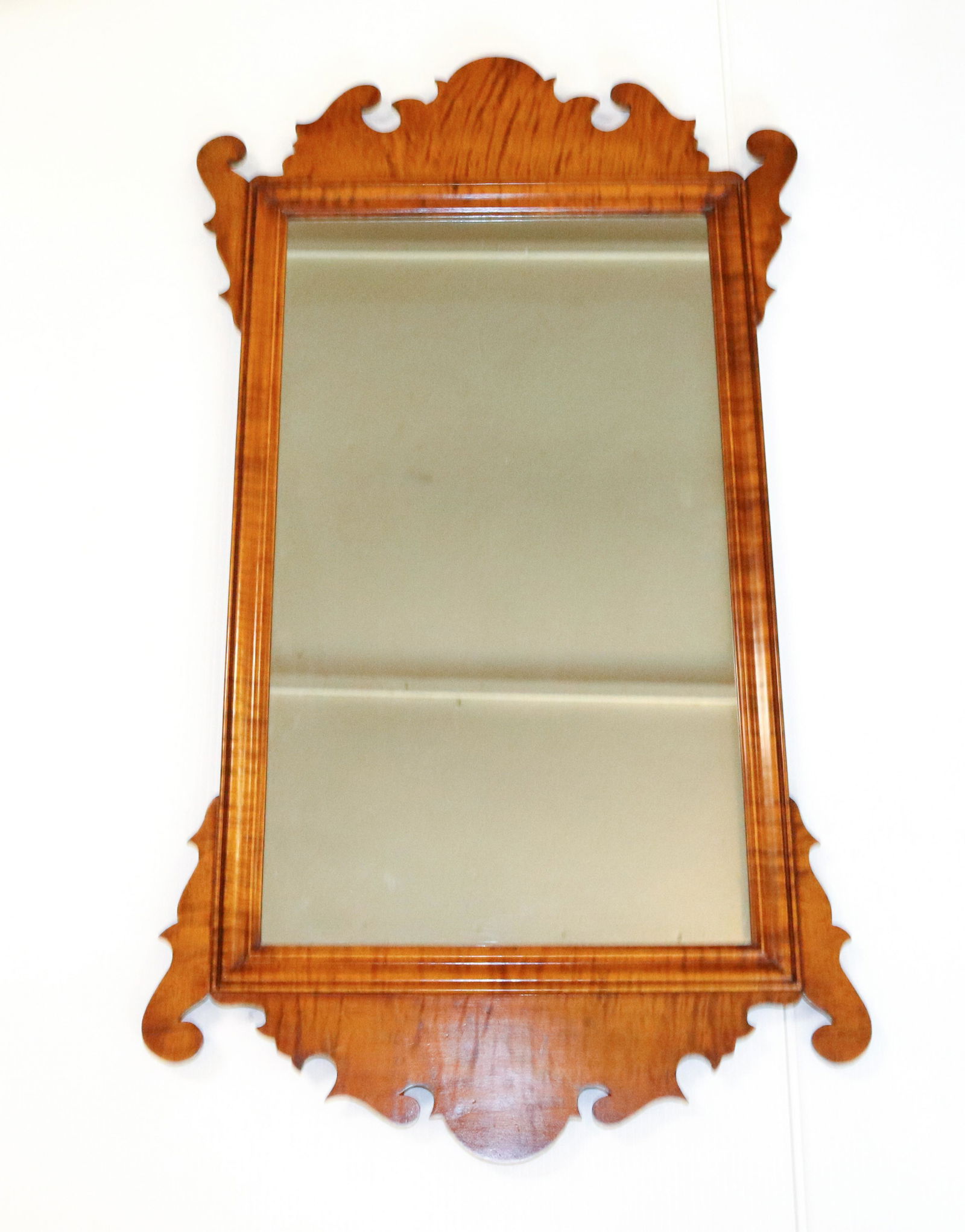 CHIPPENDALE-STYLE WALL HANGING MIRROR (1 of 3)