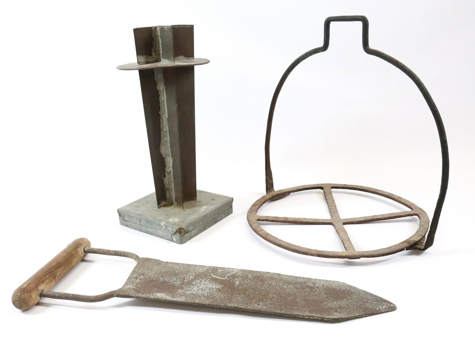 LOT OF WROUGHT IRON AND TIN (1 of 3)