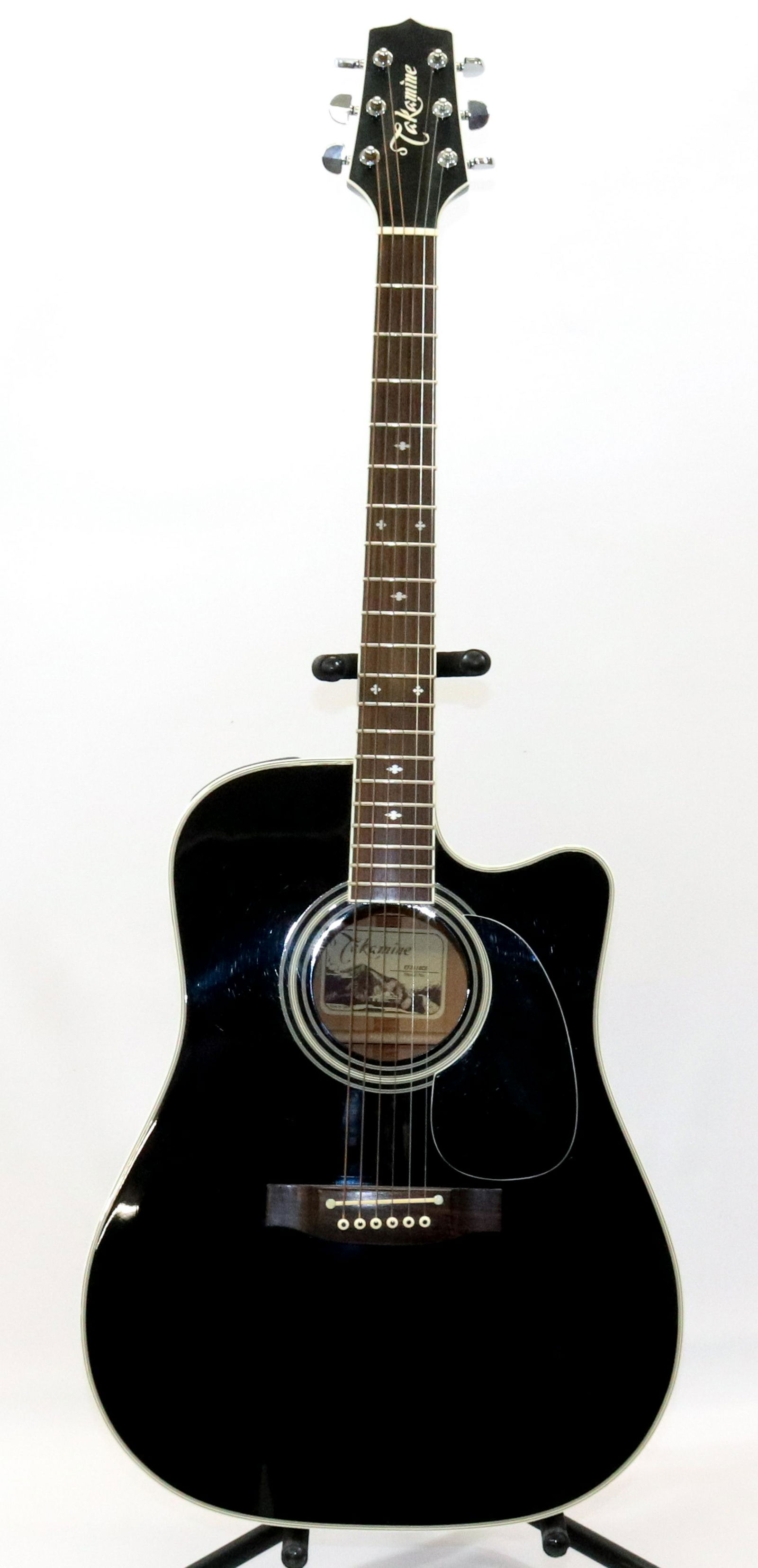 TAKAMINE ACOUSTIC GUITAR (1 of 4)