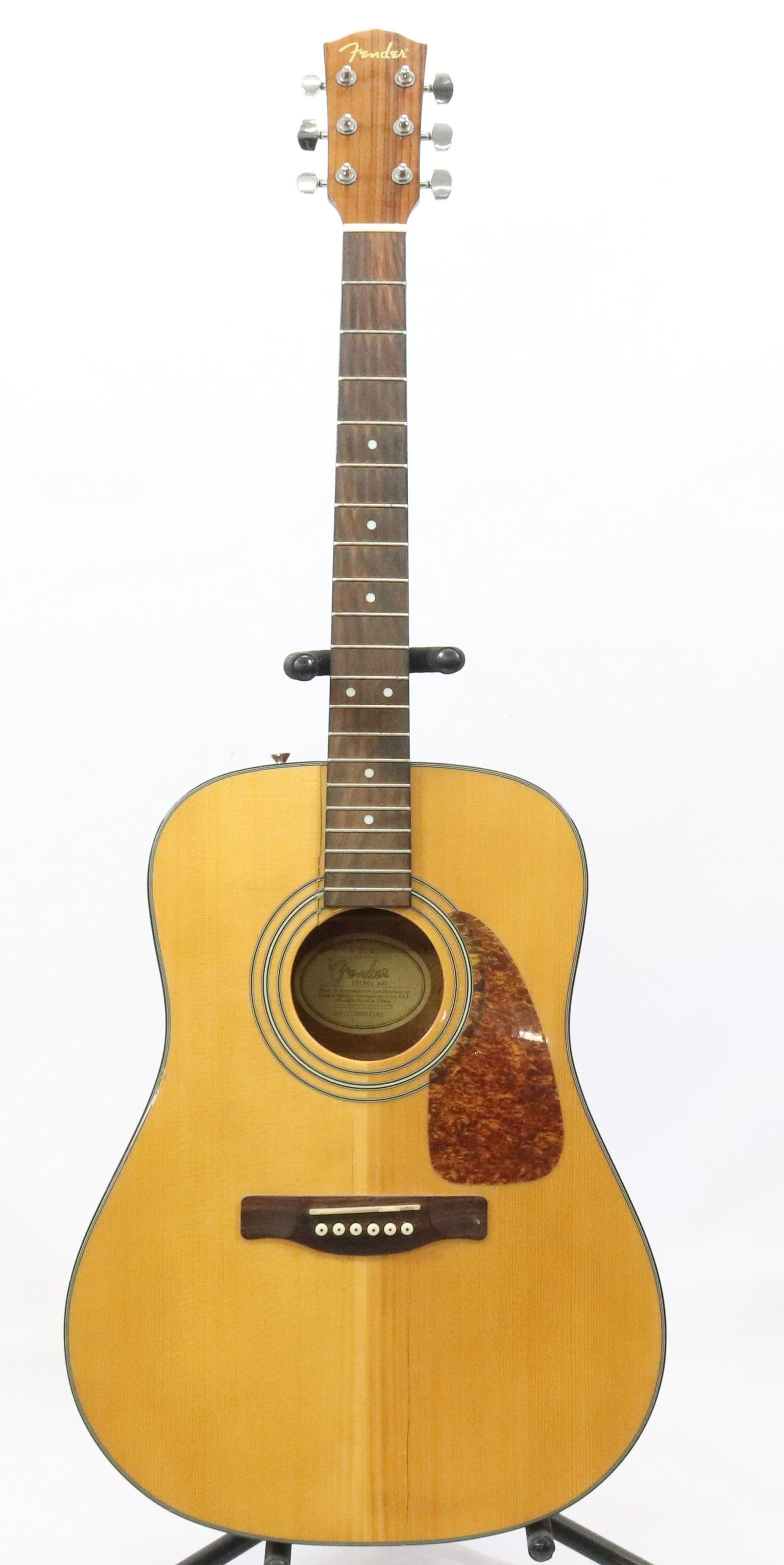 FENDER ACOUSTIC GUITAR (1 of 5)