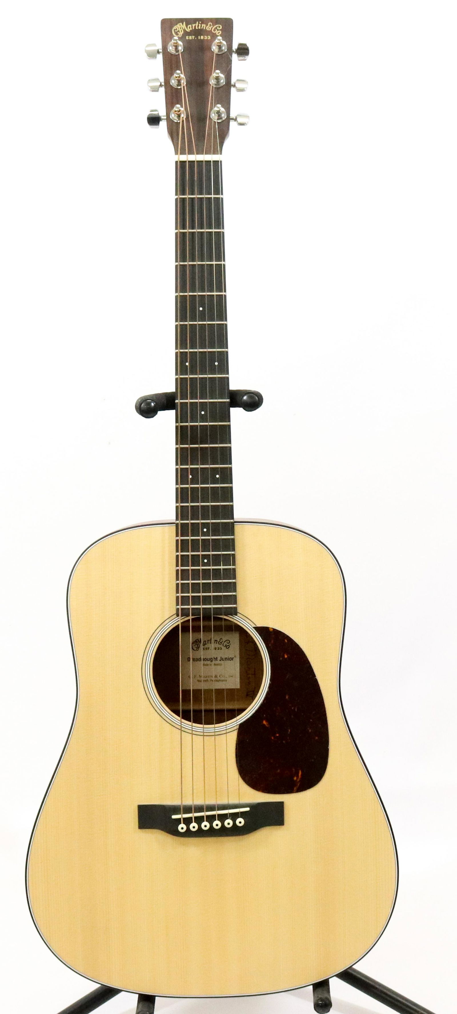 MARTIN ACOUSTIC GUITAR (1 of 4)