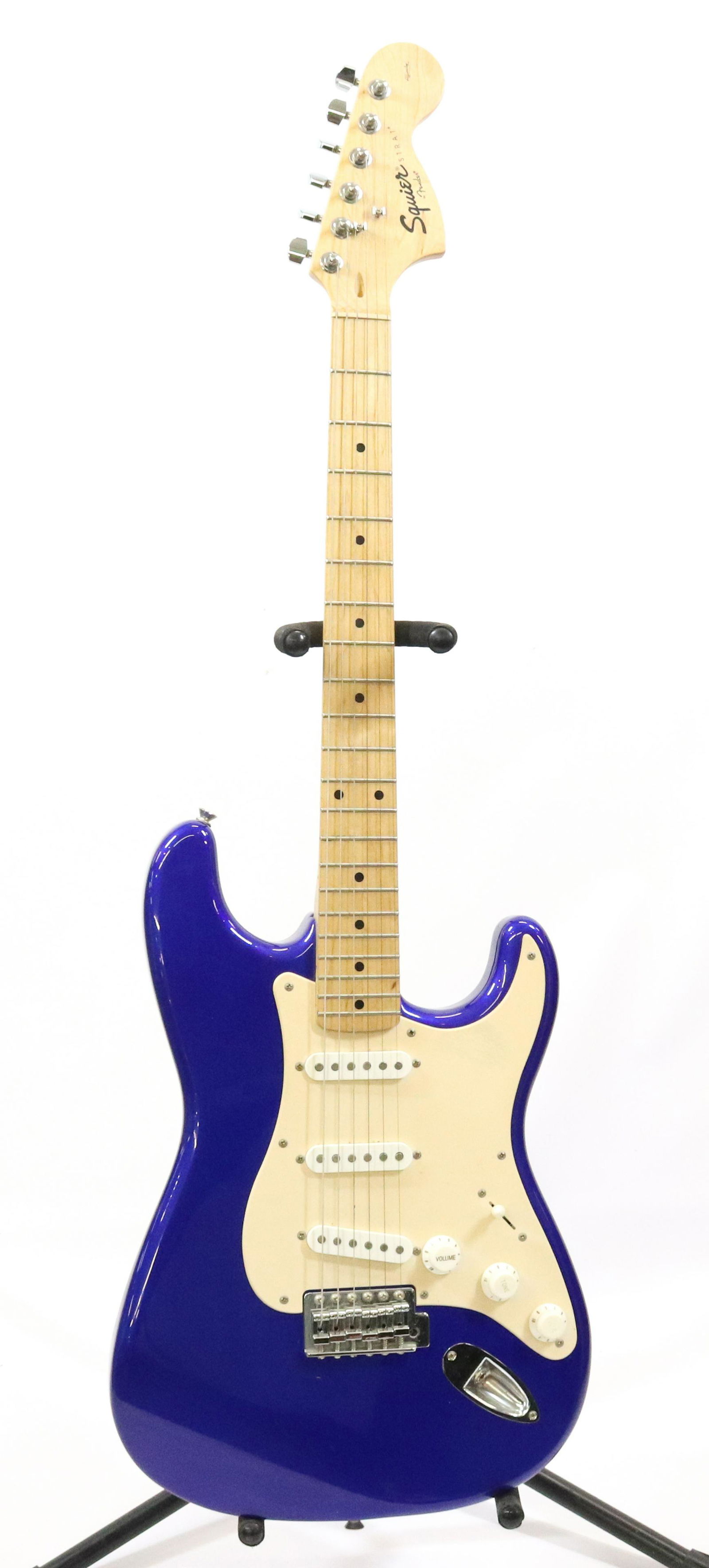 SQUIRE FENDER ELECTRIC GUITAR (1 of 6)