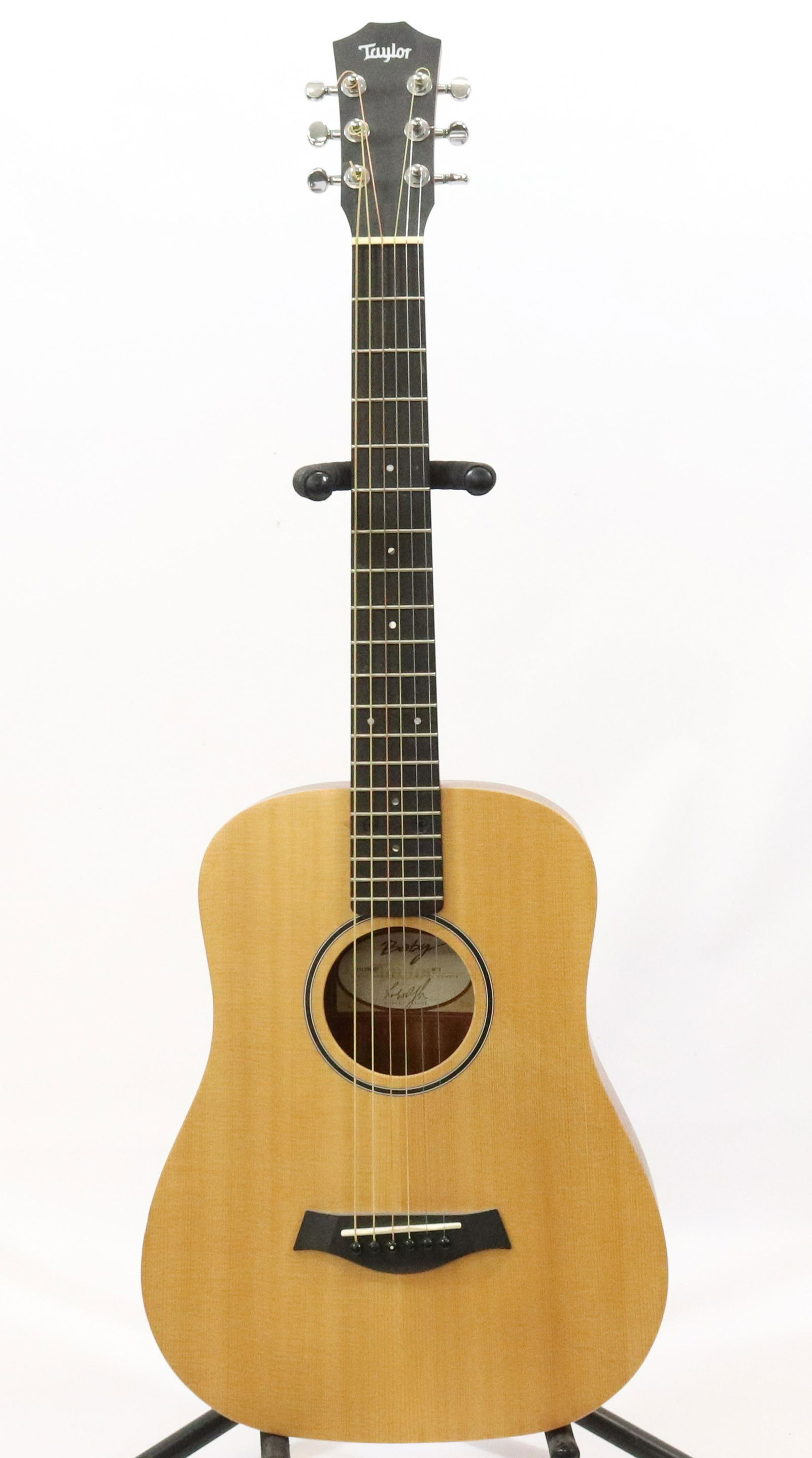 TAYLOR ACOUSTIC GUITAR (1 of 4)