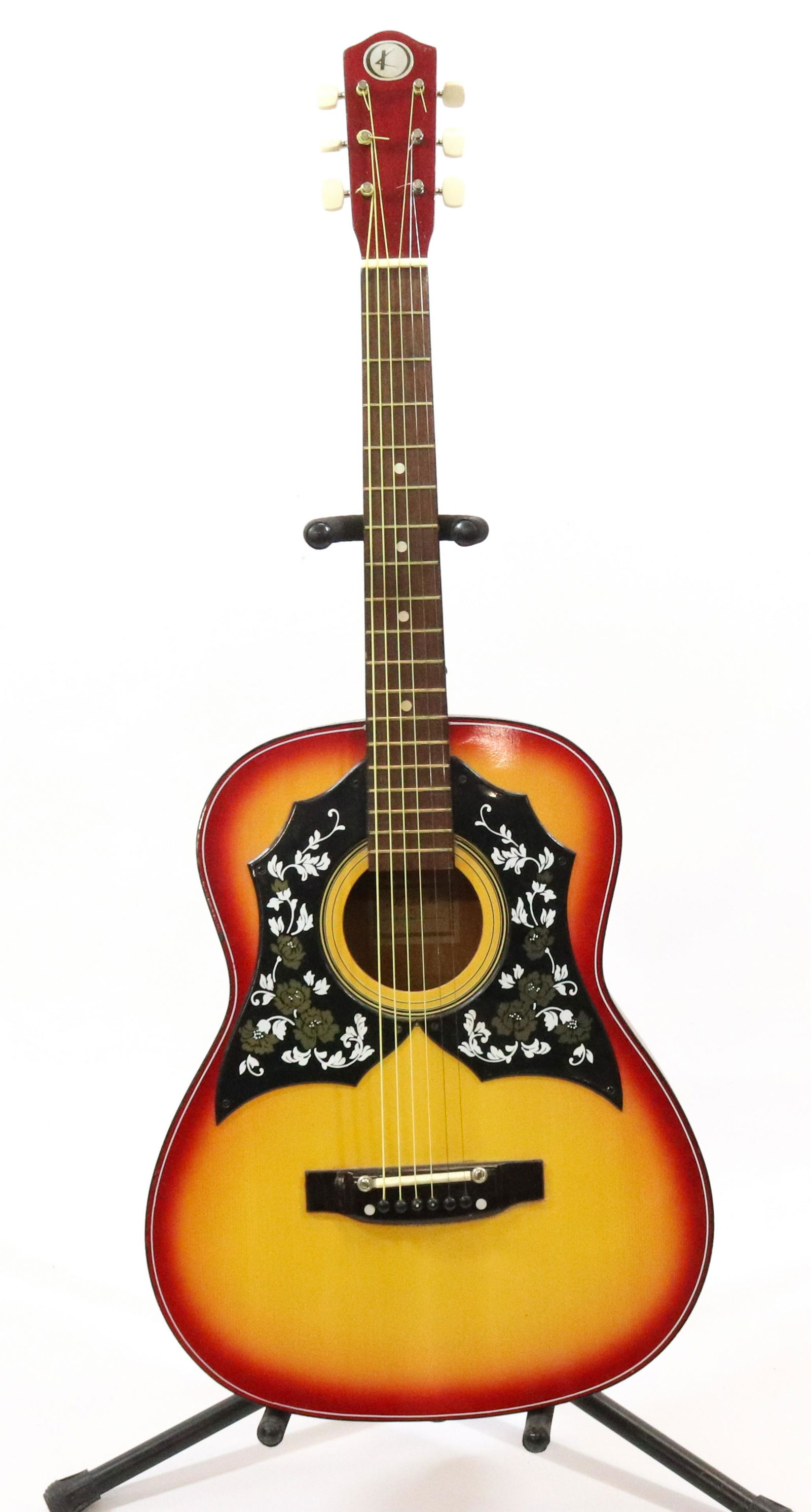 K ACOUSTIC GUITAR (0444) on Jun 17, 2022 Hartzell's Auction Gallery