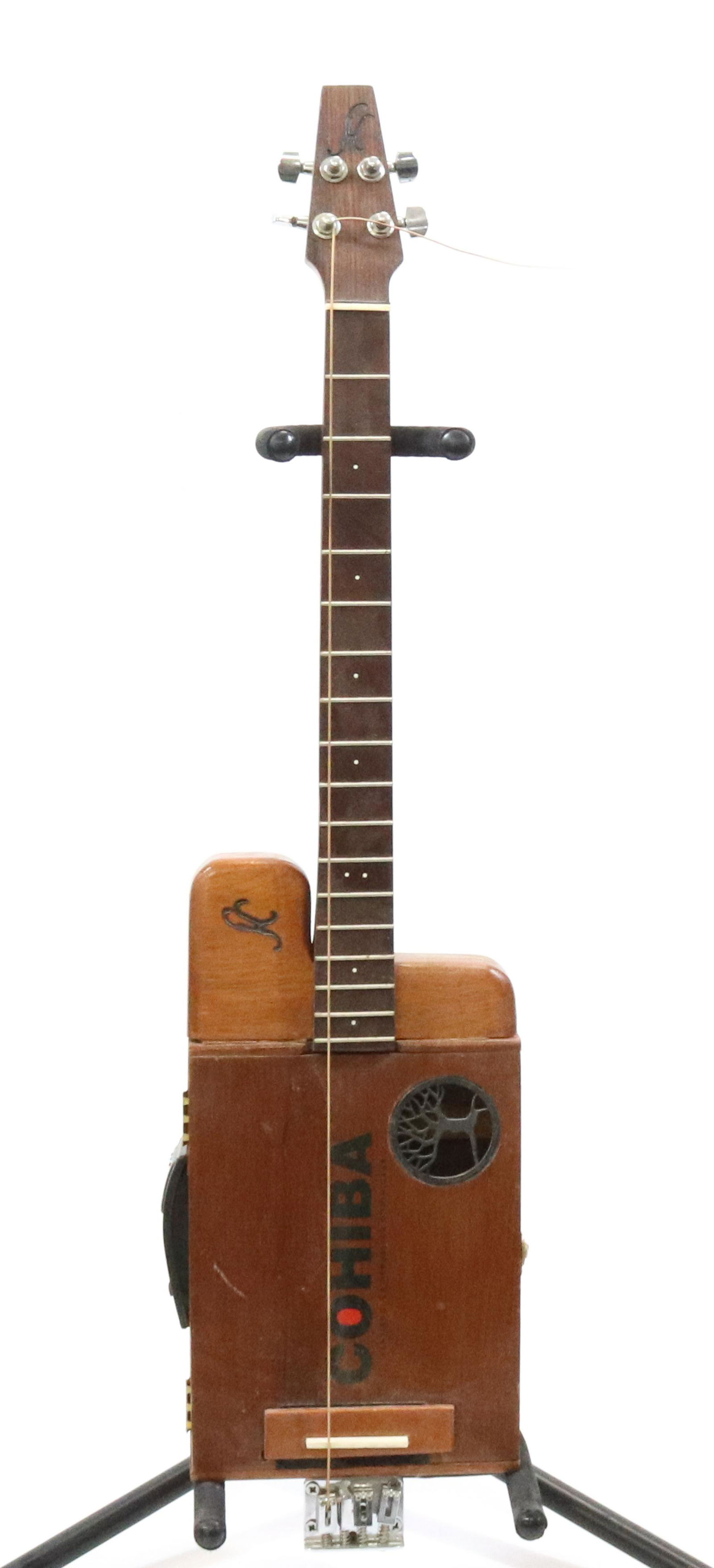 CIGAR BOX GUITAR (1 of 4)