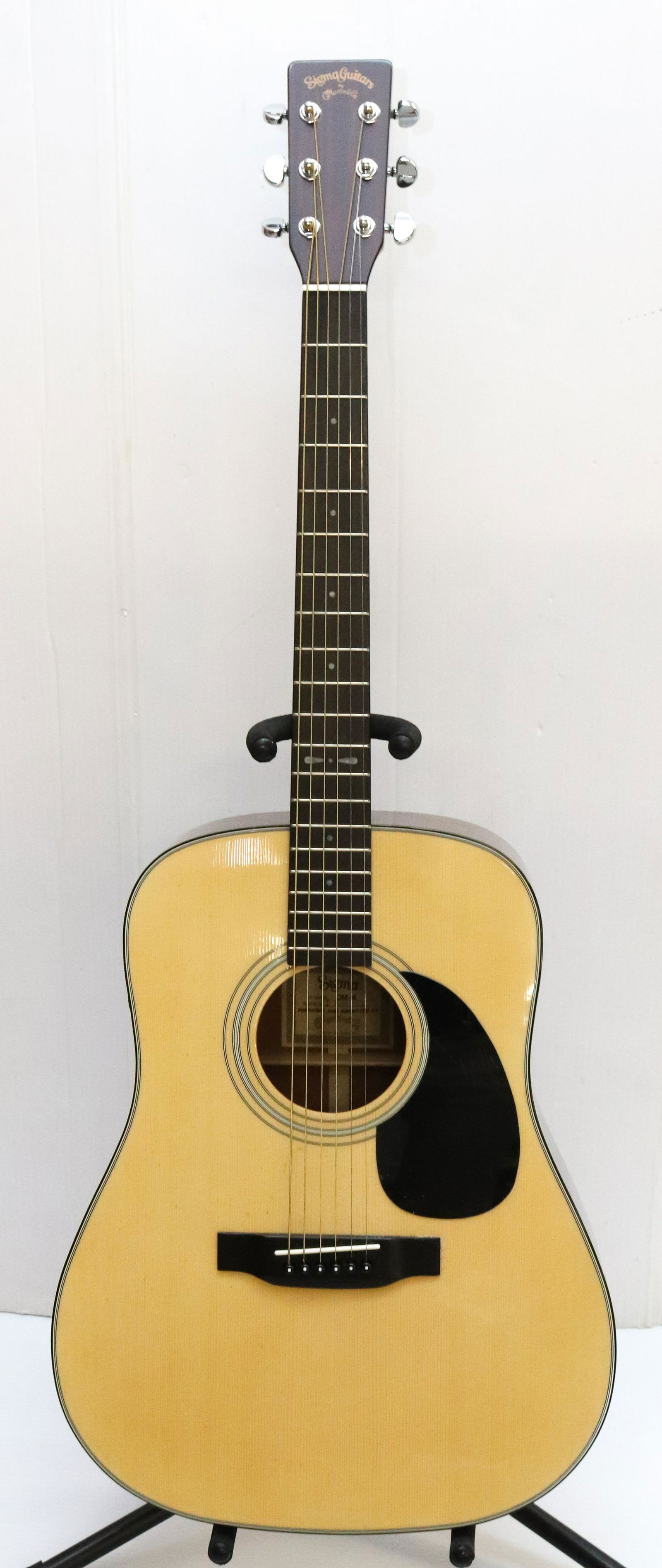 SIGMA ACOUSTIC GUITAR (1 of 6)