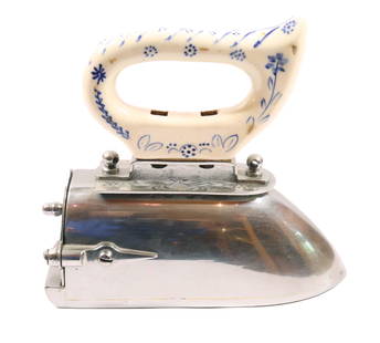 GERMAN OX TONGUE BOX IRON: DECORATED FLORAL HEAT SHIELD WITH BLUE/WHITE PORCELAIN HANDLE. REAR SWING GATE 8" L