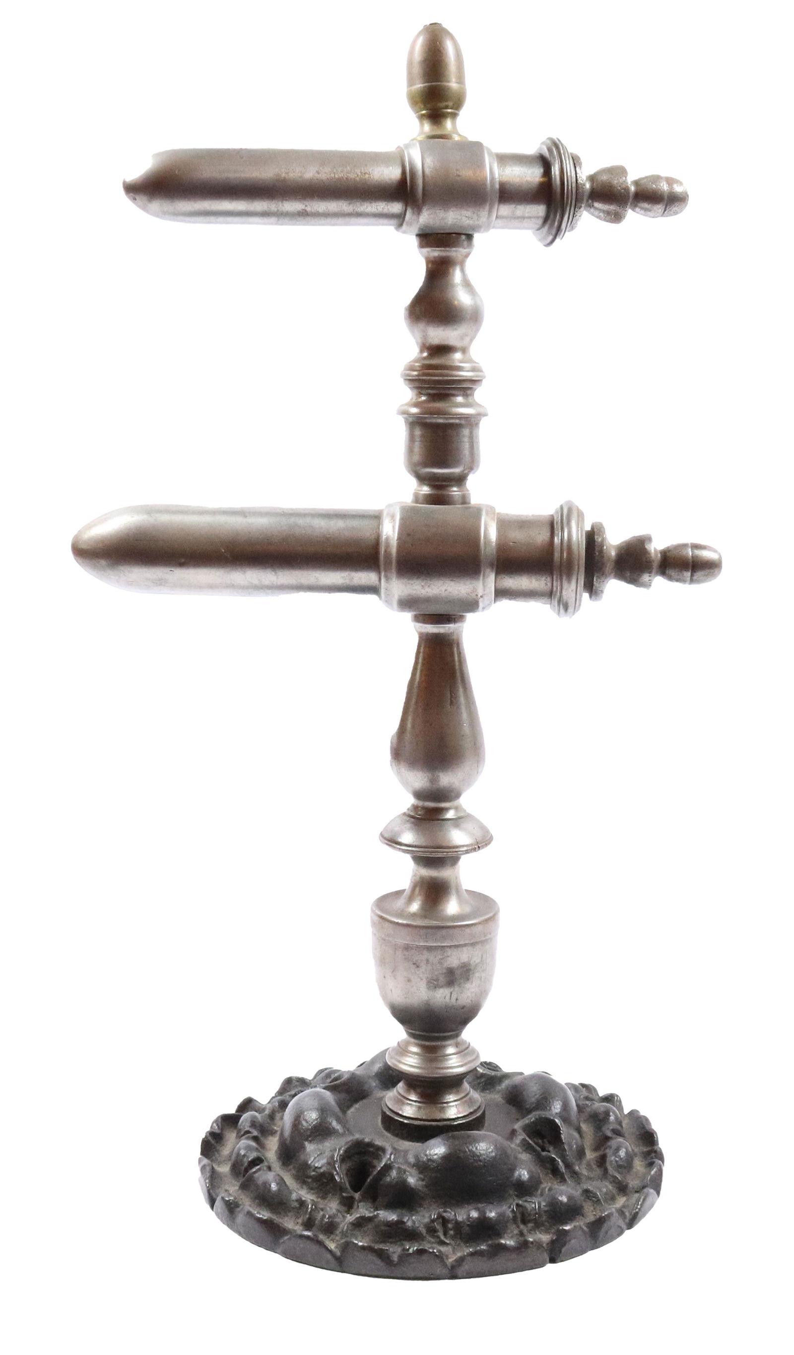 ORNATE ENGLISH GOFFERING IRON (1 of 3)