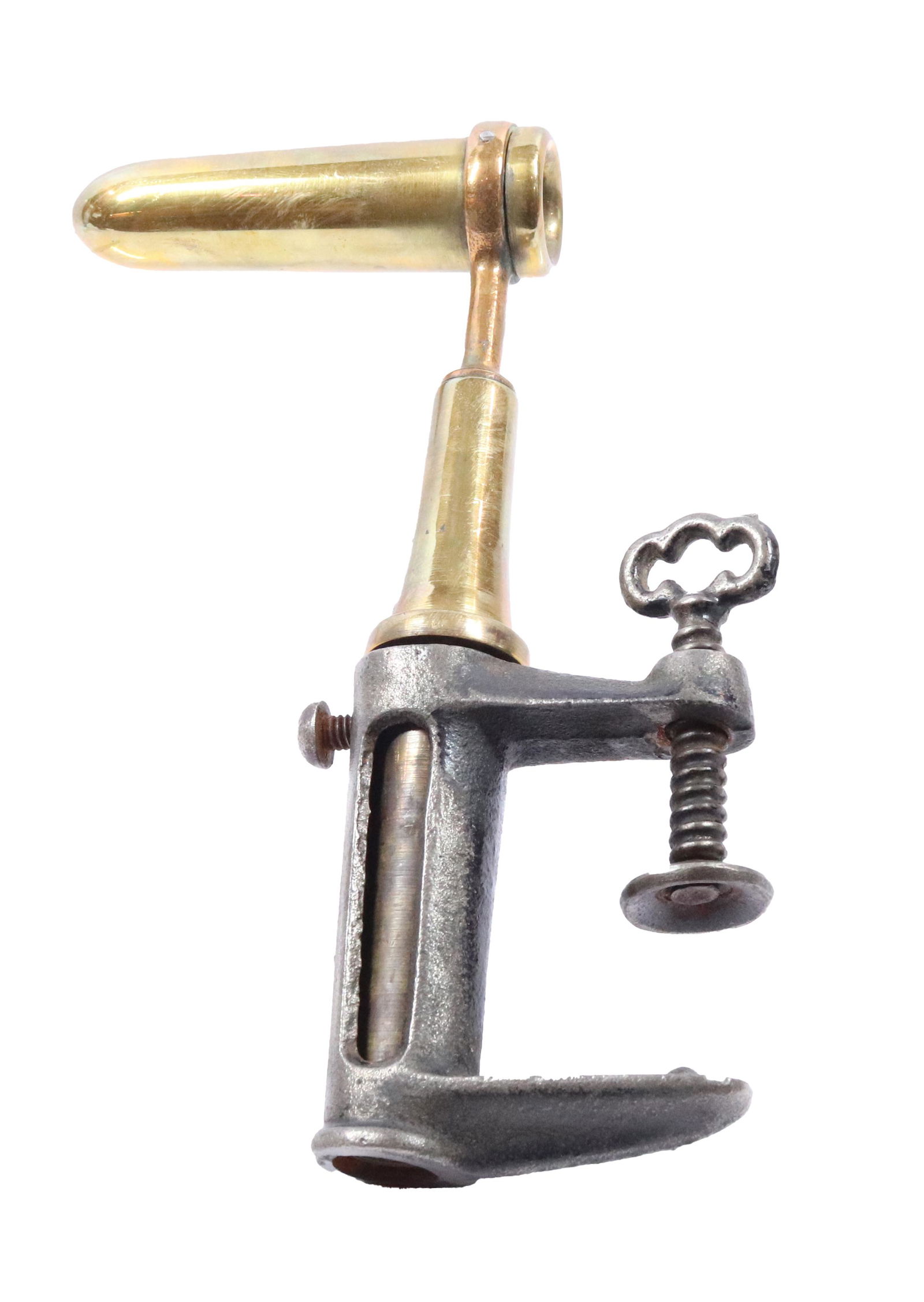 ENGLISH CLAMP-ON GOFFERING IRON (1 of 2)