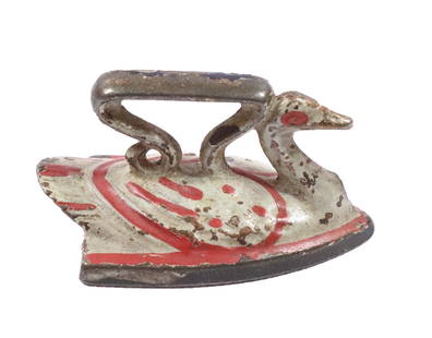 MINIATURE SWAN IRON: RED AND WHITE PAINTED SURFACE 1 7/8" L
