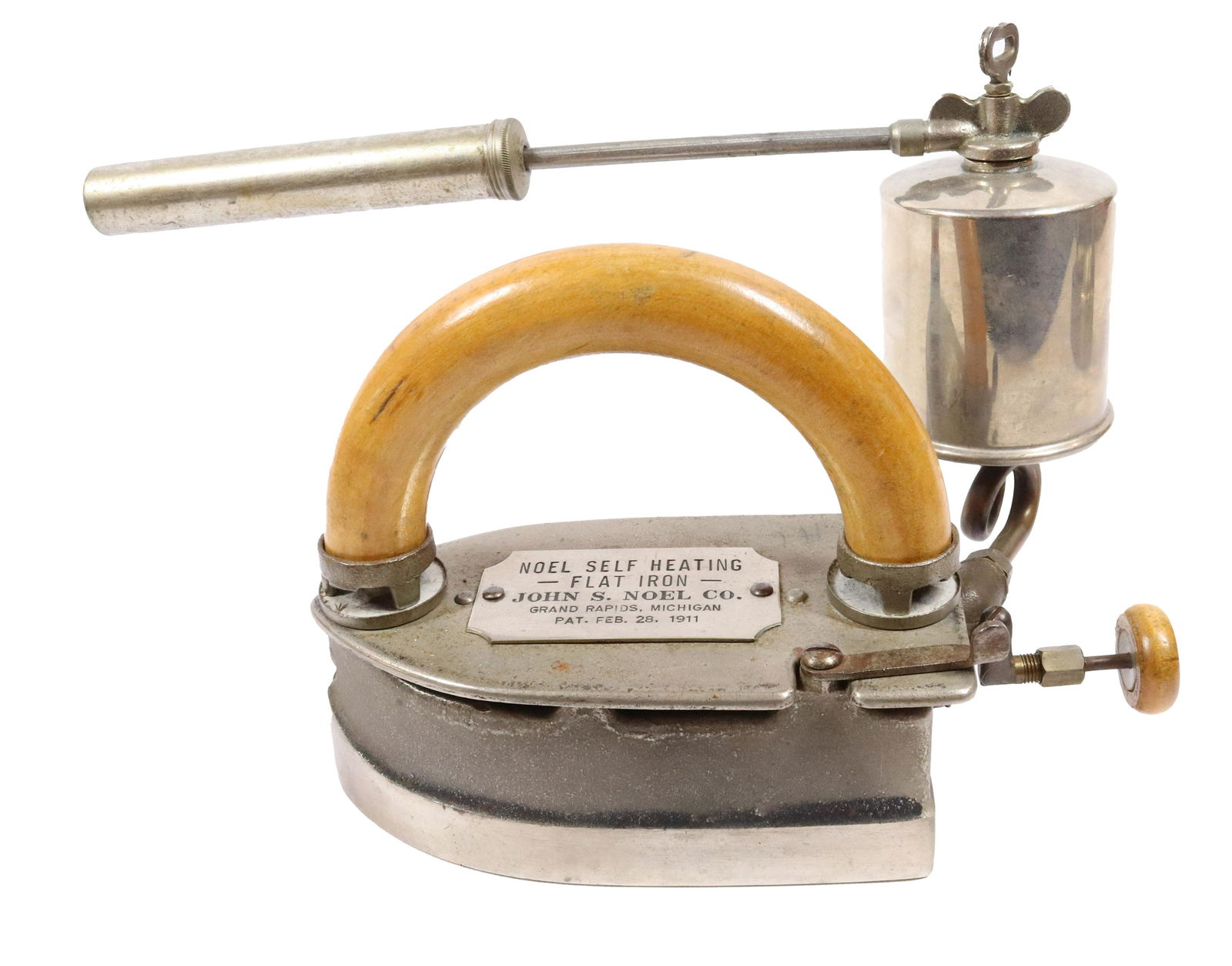 NOEL SELF-HEATING FLAT IRON (1 of 3)